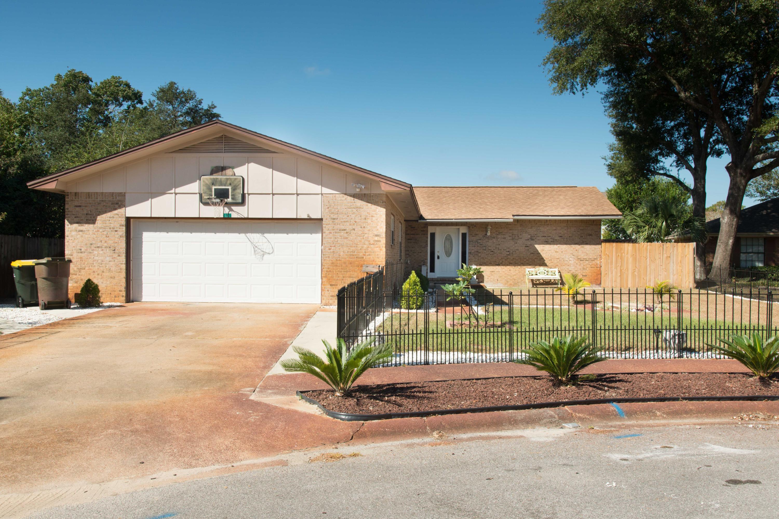 FOREST MANOR 2ND ADDN - Residential Lease