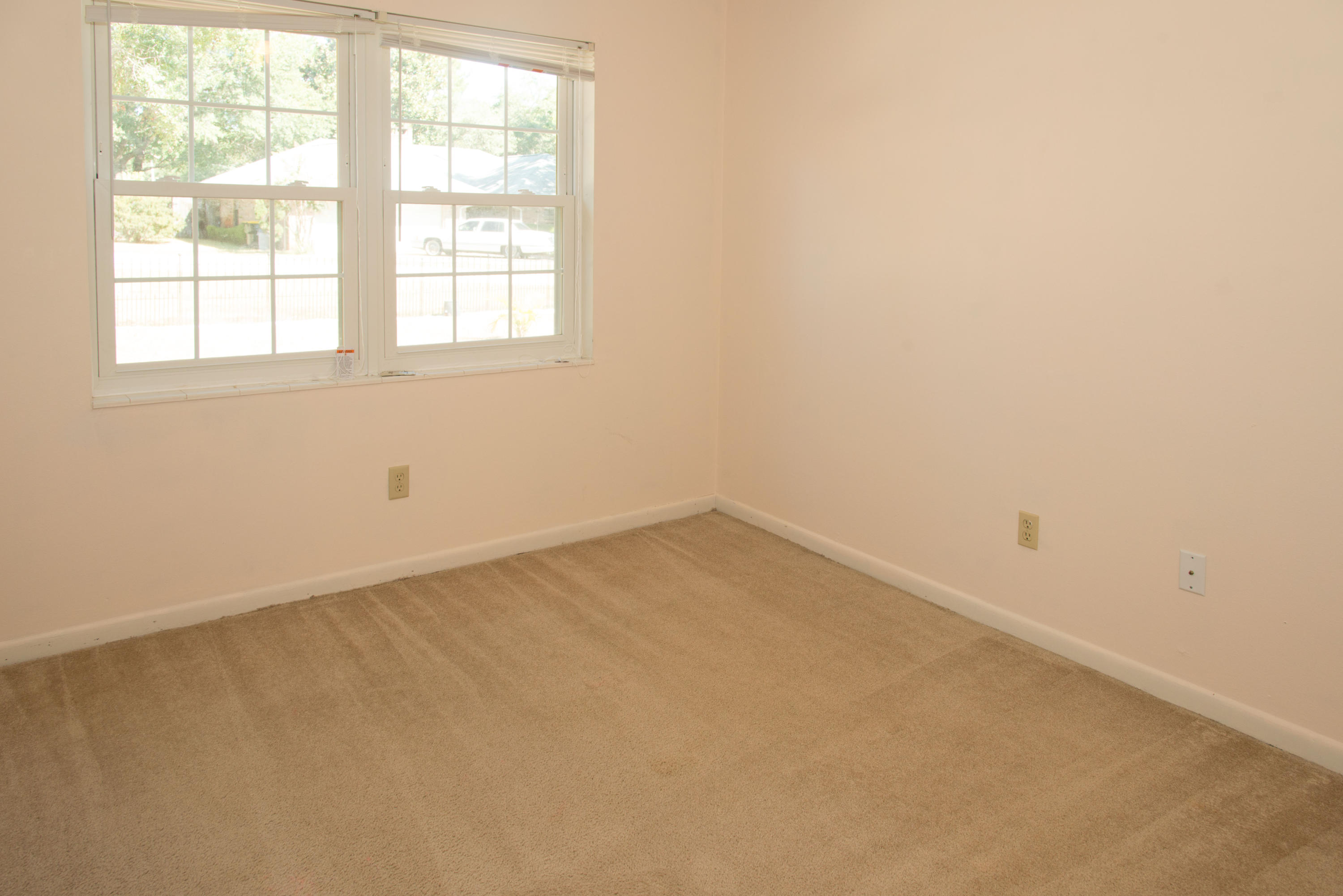 FOREST MANOR 2ND ADDN - Residential Lease