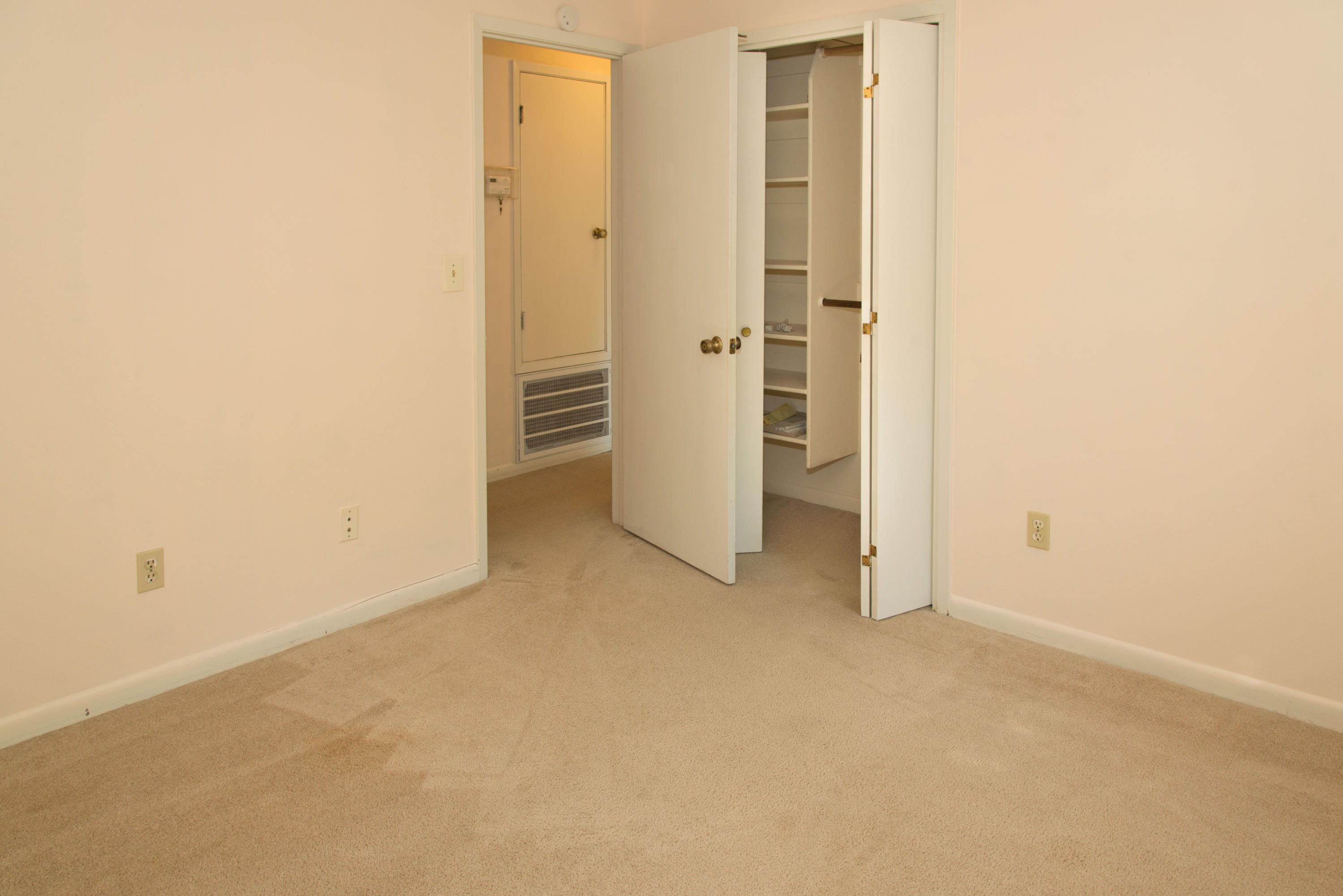 FOREST MANOR 2ND ADDN - Residential Lease