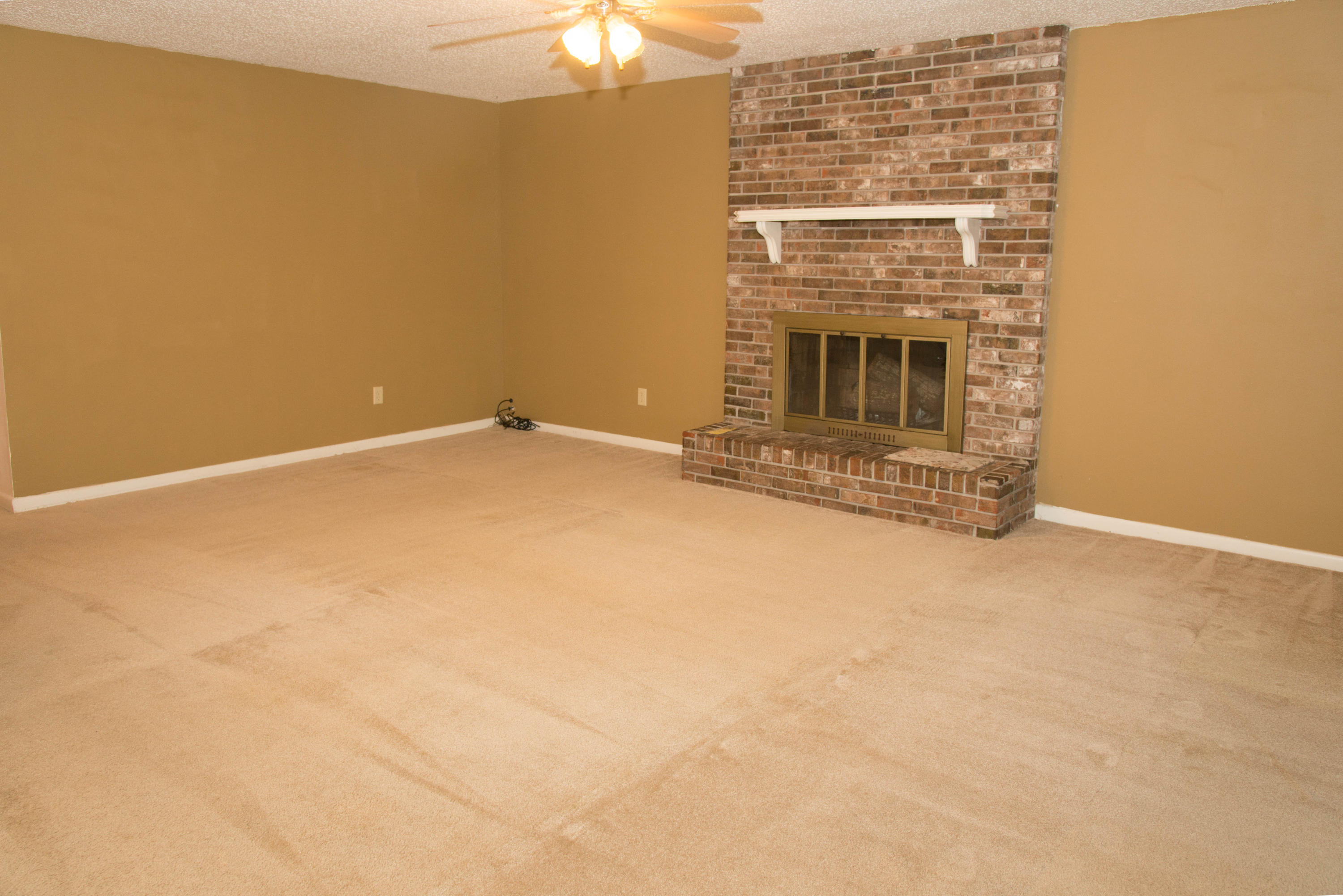 FOREST MANOR 2ND ADDN - Residential Lease