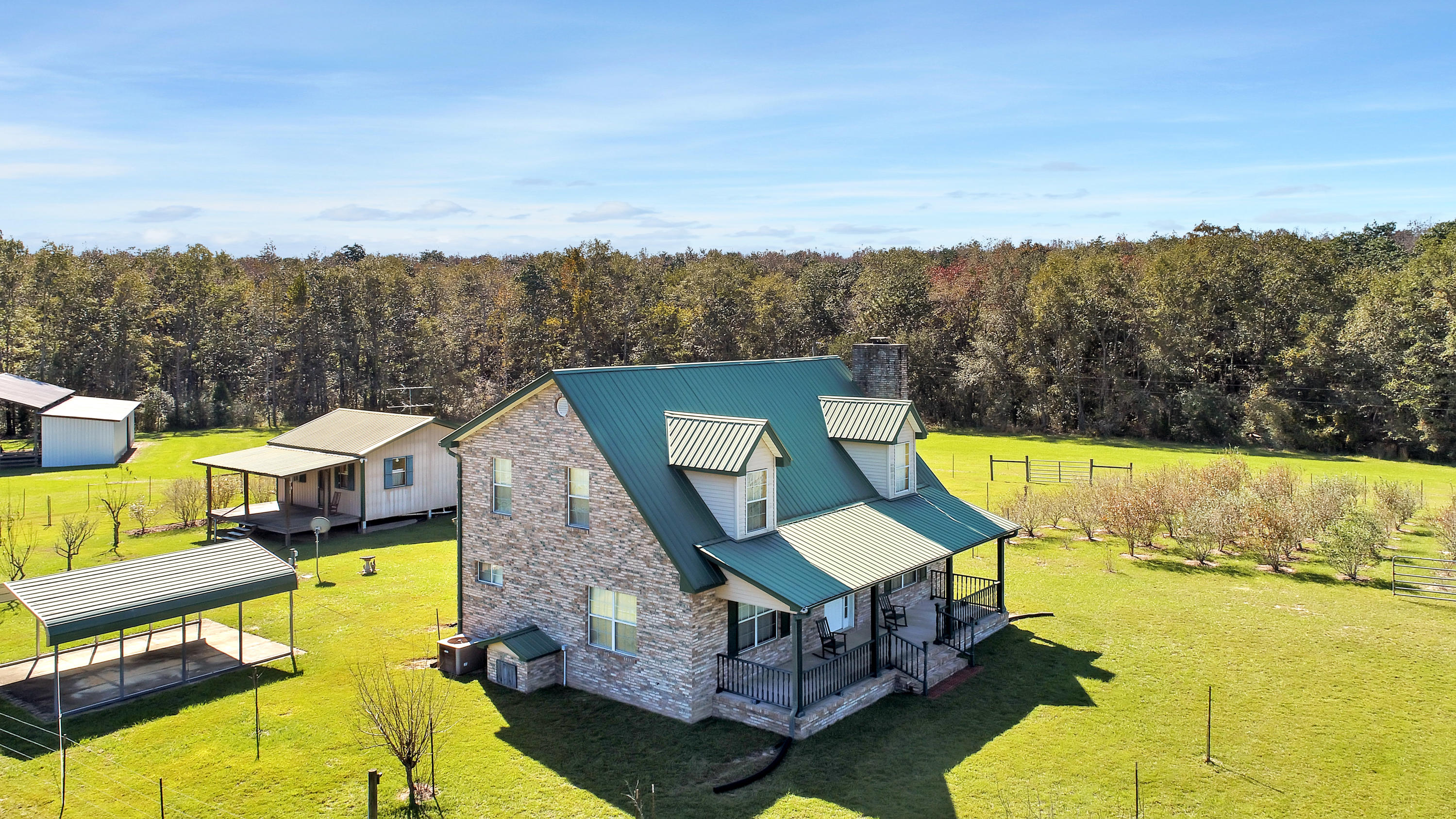 Gentleman's Cattle Ranch - Farm