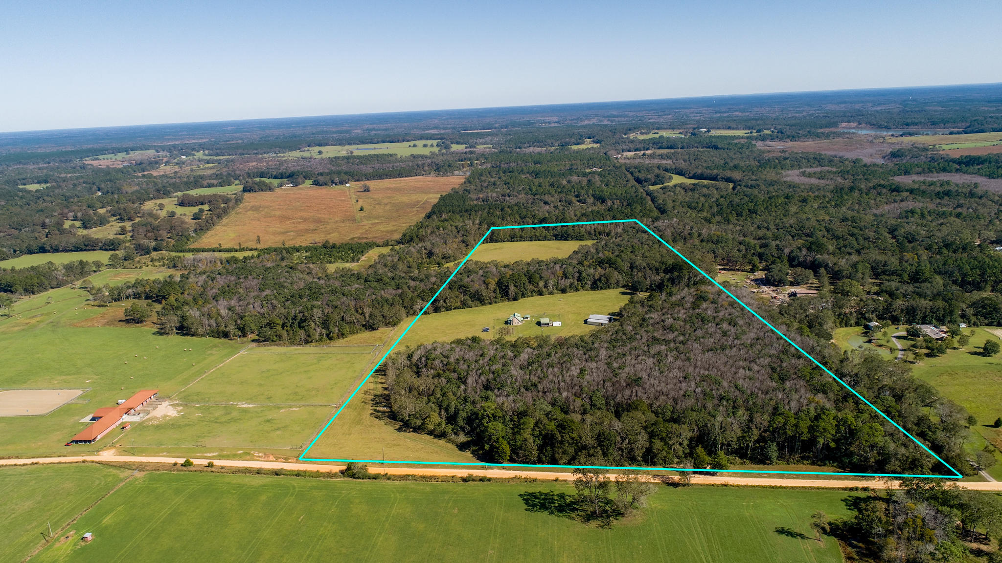 Gentleman's Cattle Ranch - Farm