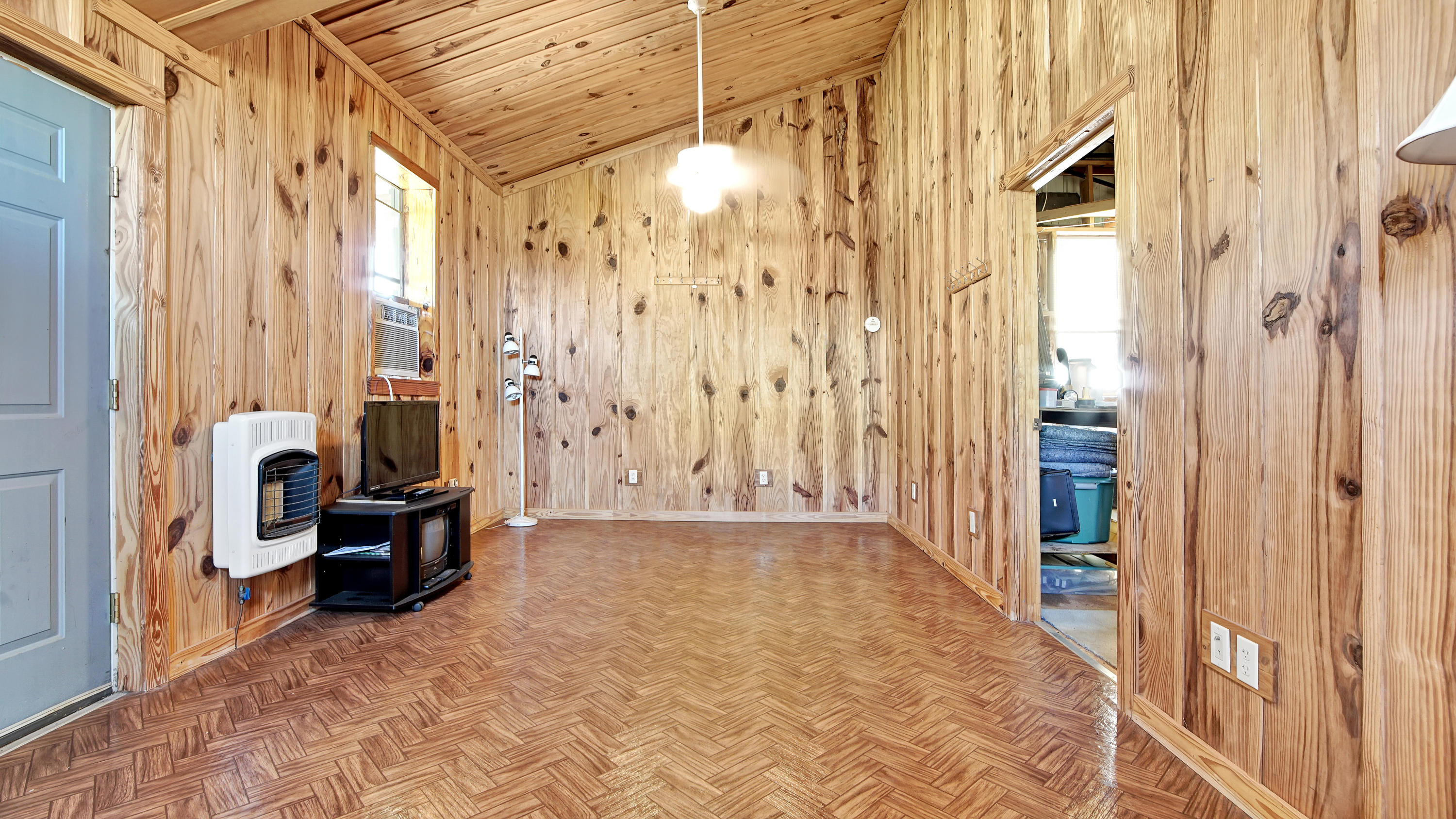 Gentleman's Cattle Ranch - Farm