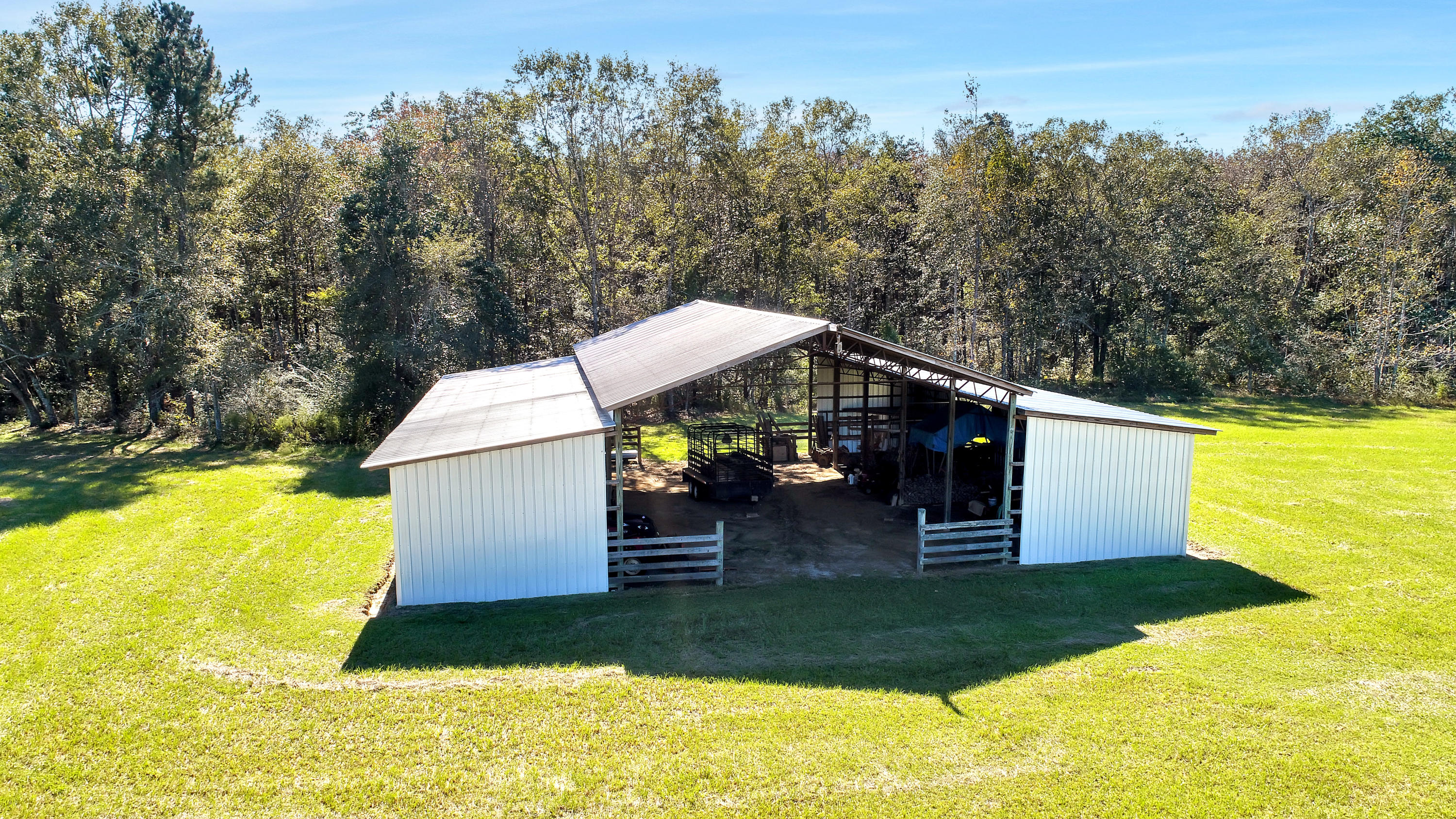 Gentleman's Cattle Ranch - Farm