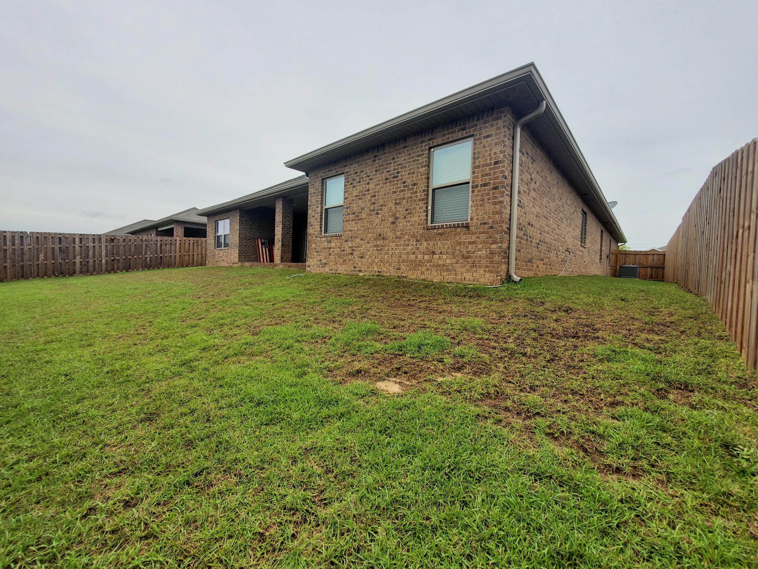 Redstone Commons - Residential Lease