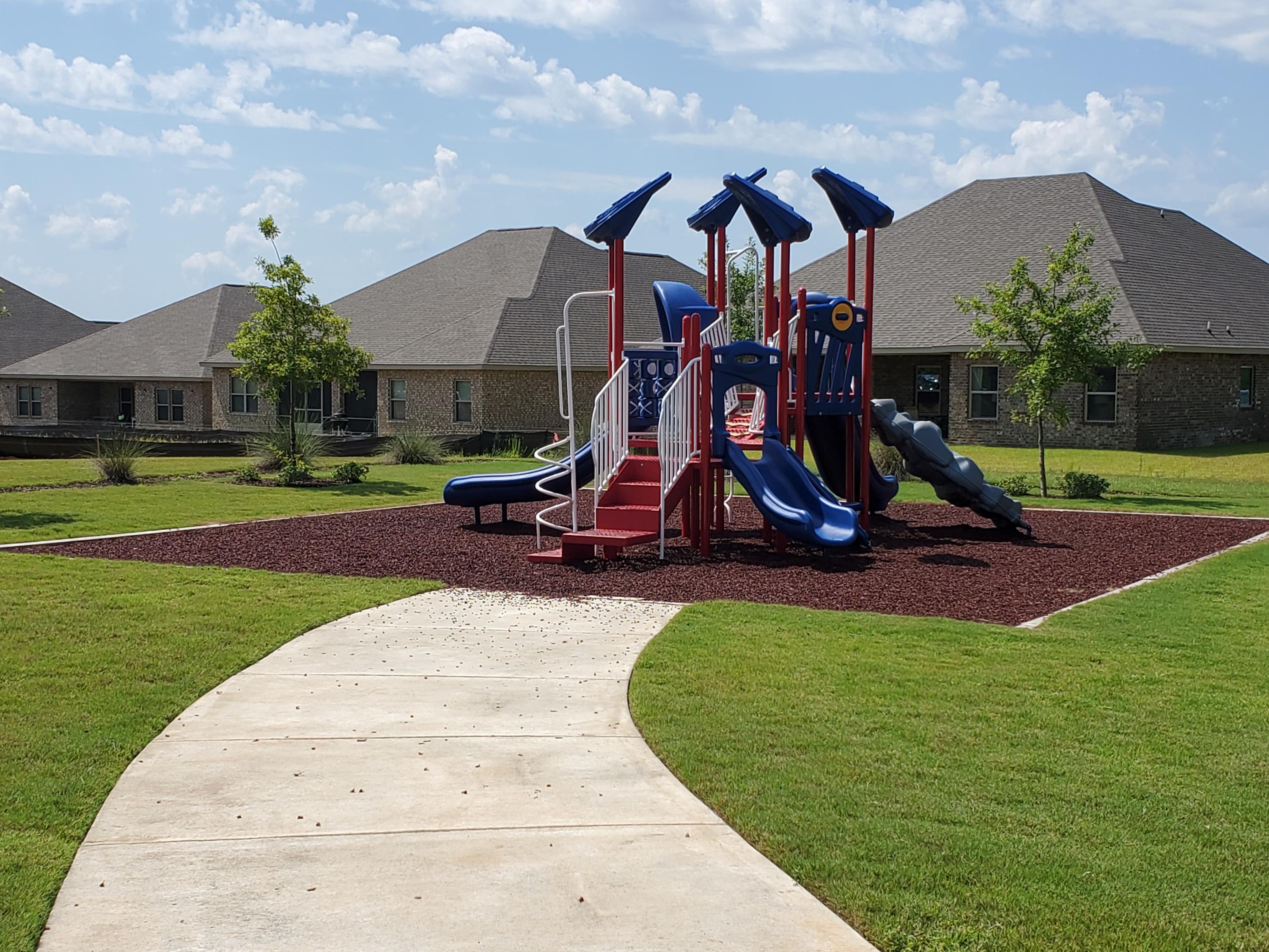 Redstone Commons - Residential Lease