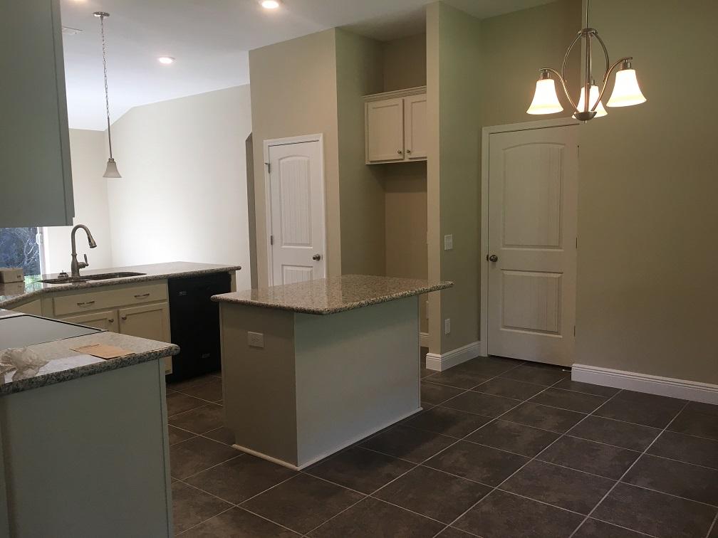 HOLLEY BY THE SEA - Residential