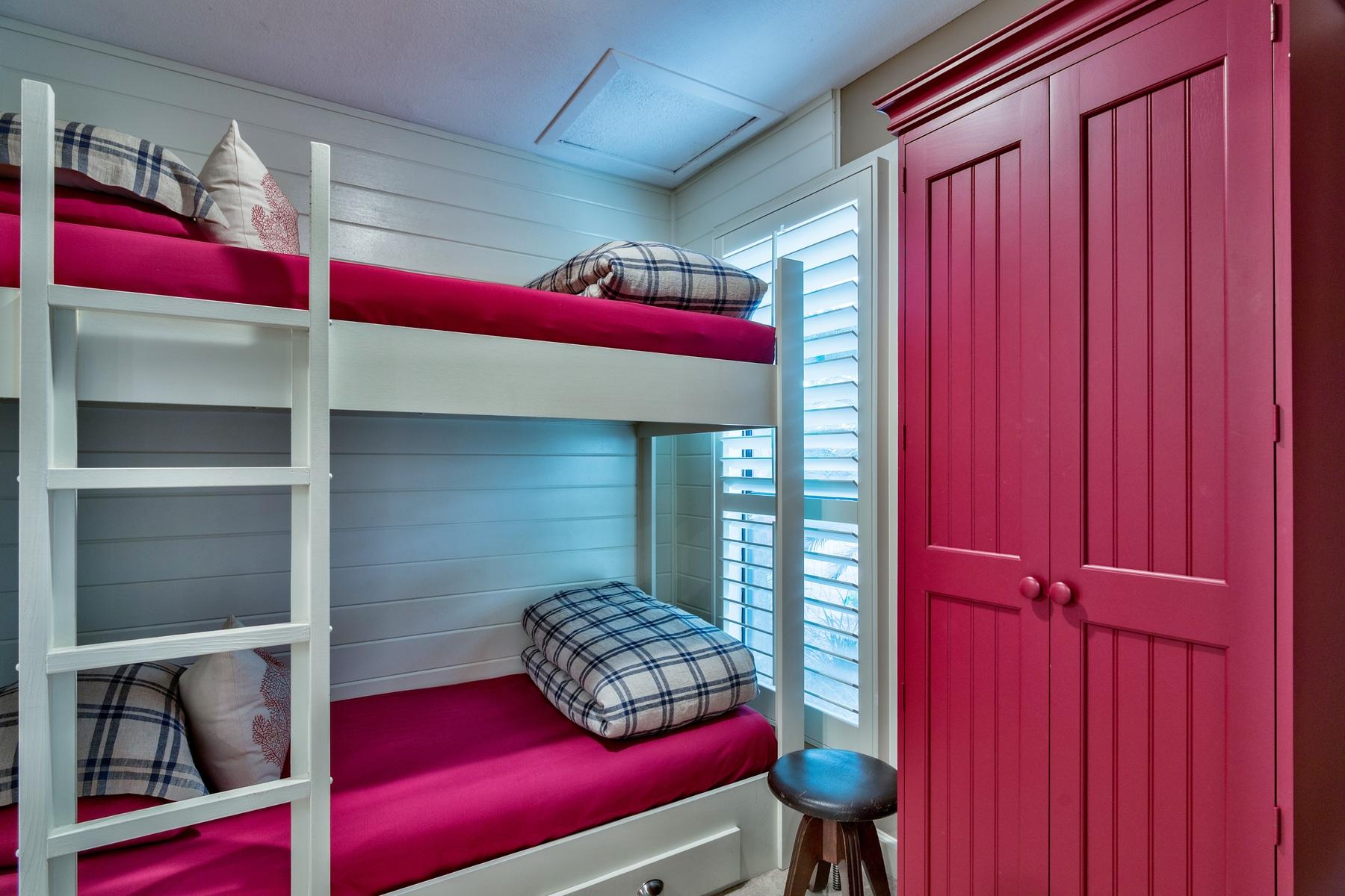 SANDPIPER VILLAGE CONDO - Residential