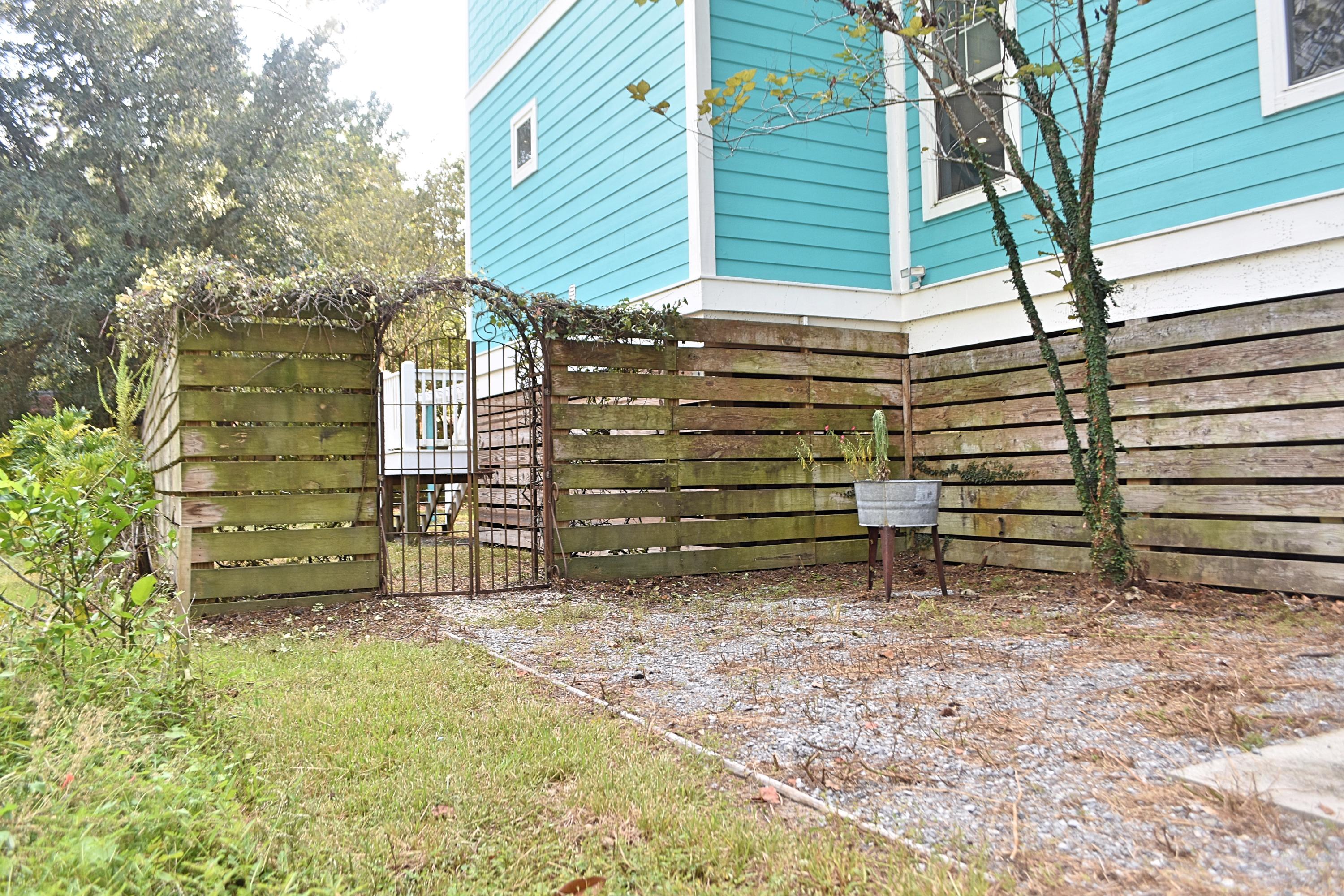 NO RECORDED PROJECT - Residential Lease