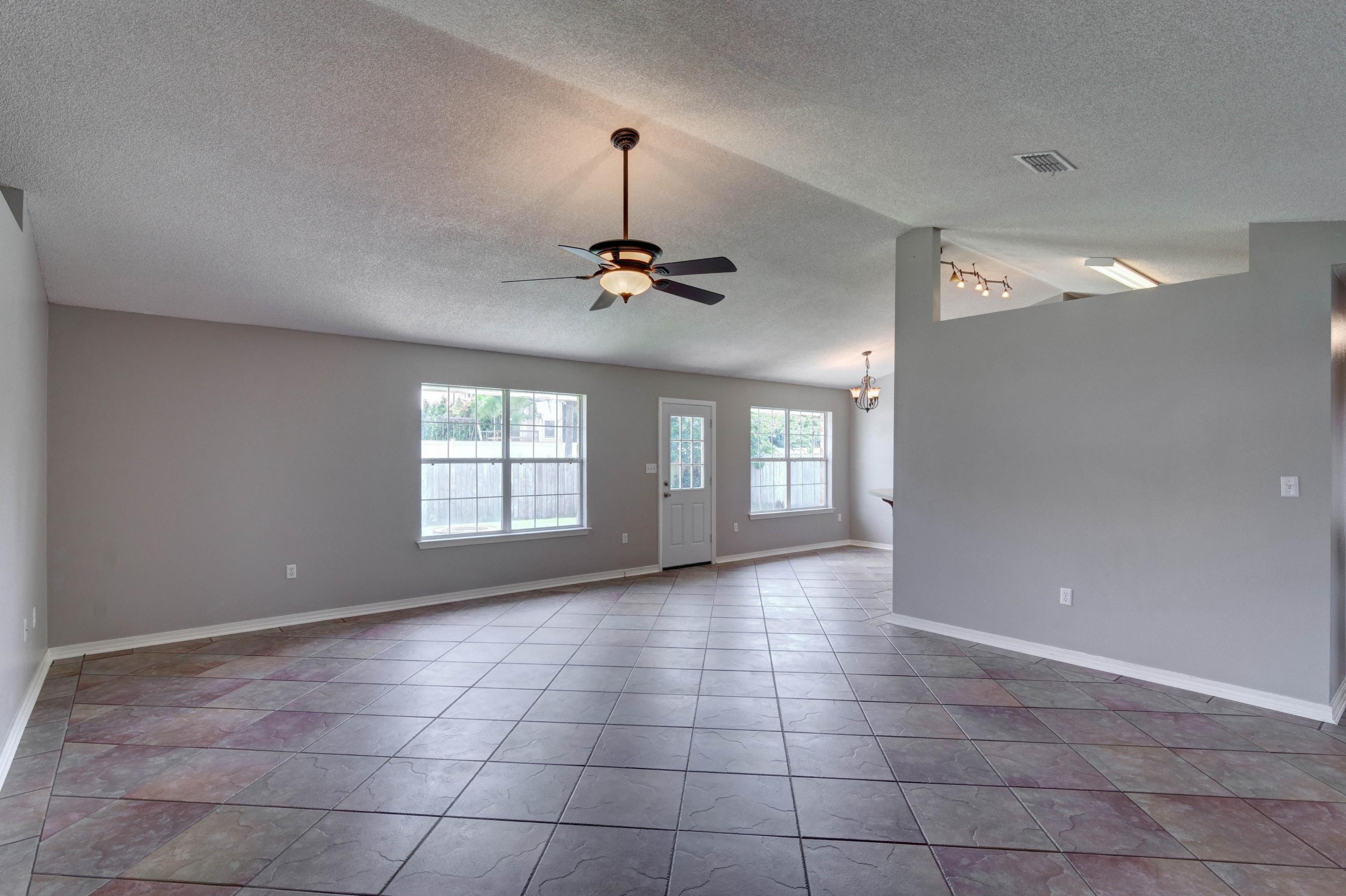 CREETWOODS - Residential