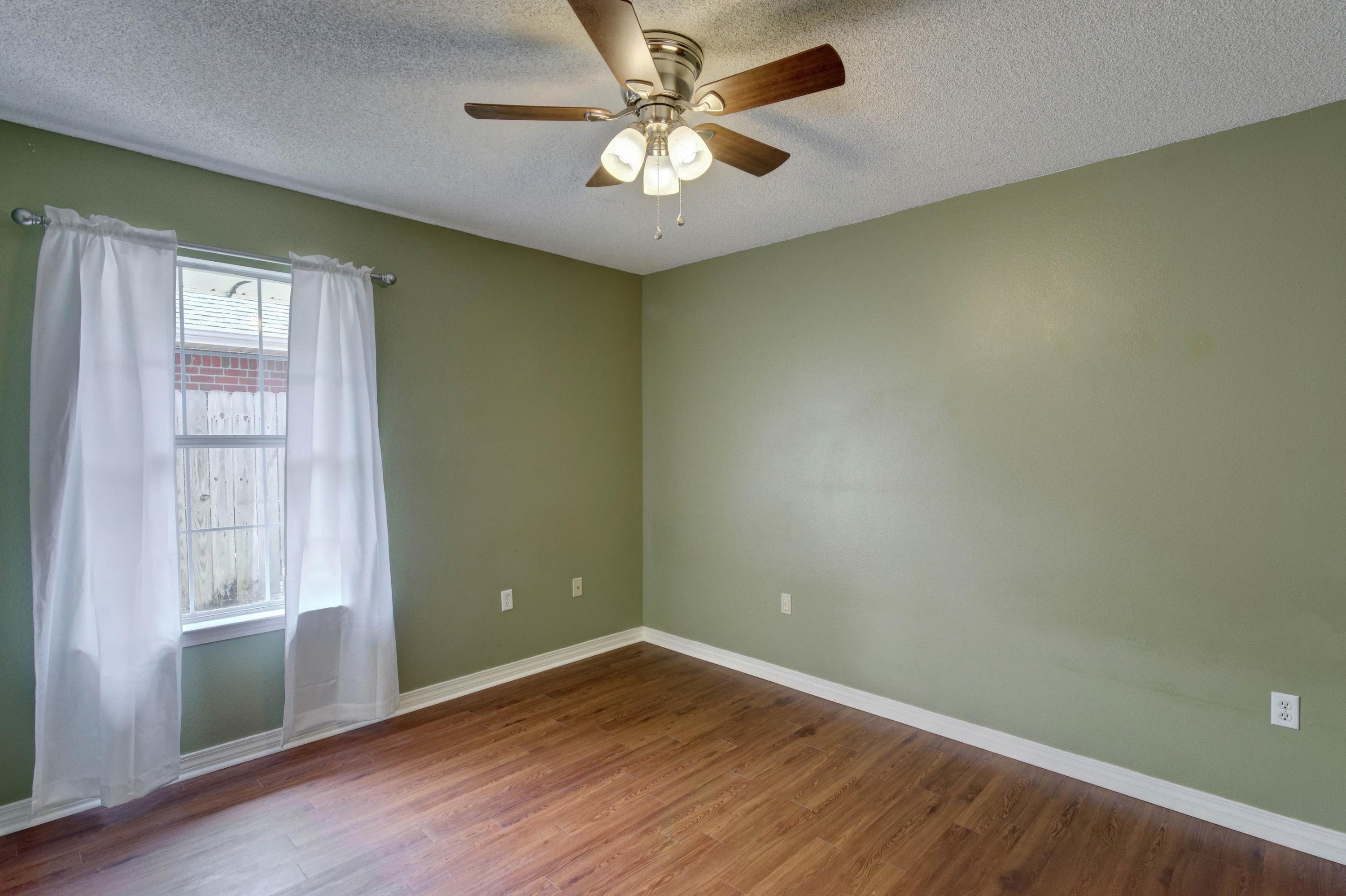 CREETWOODS - Residential