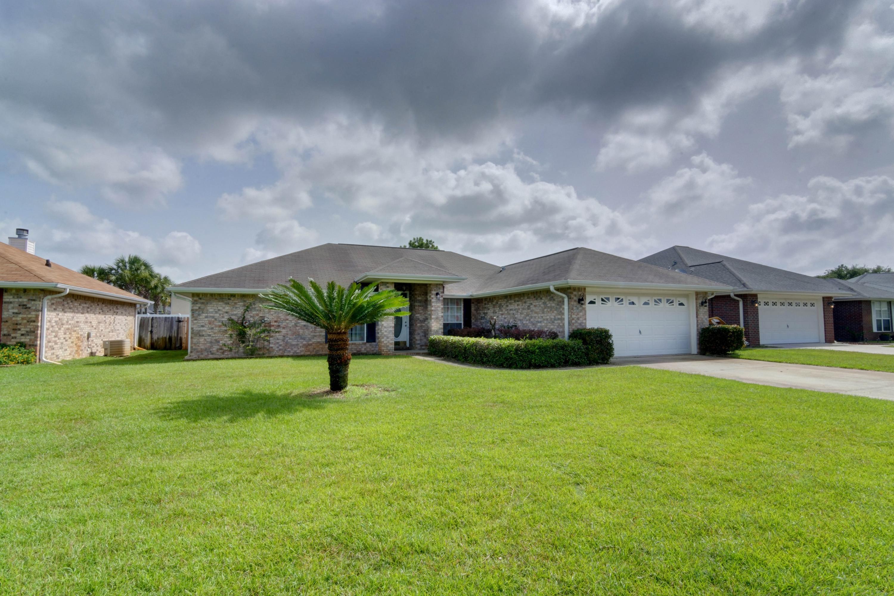 CREETWOODS - Residential