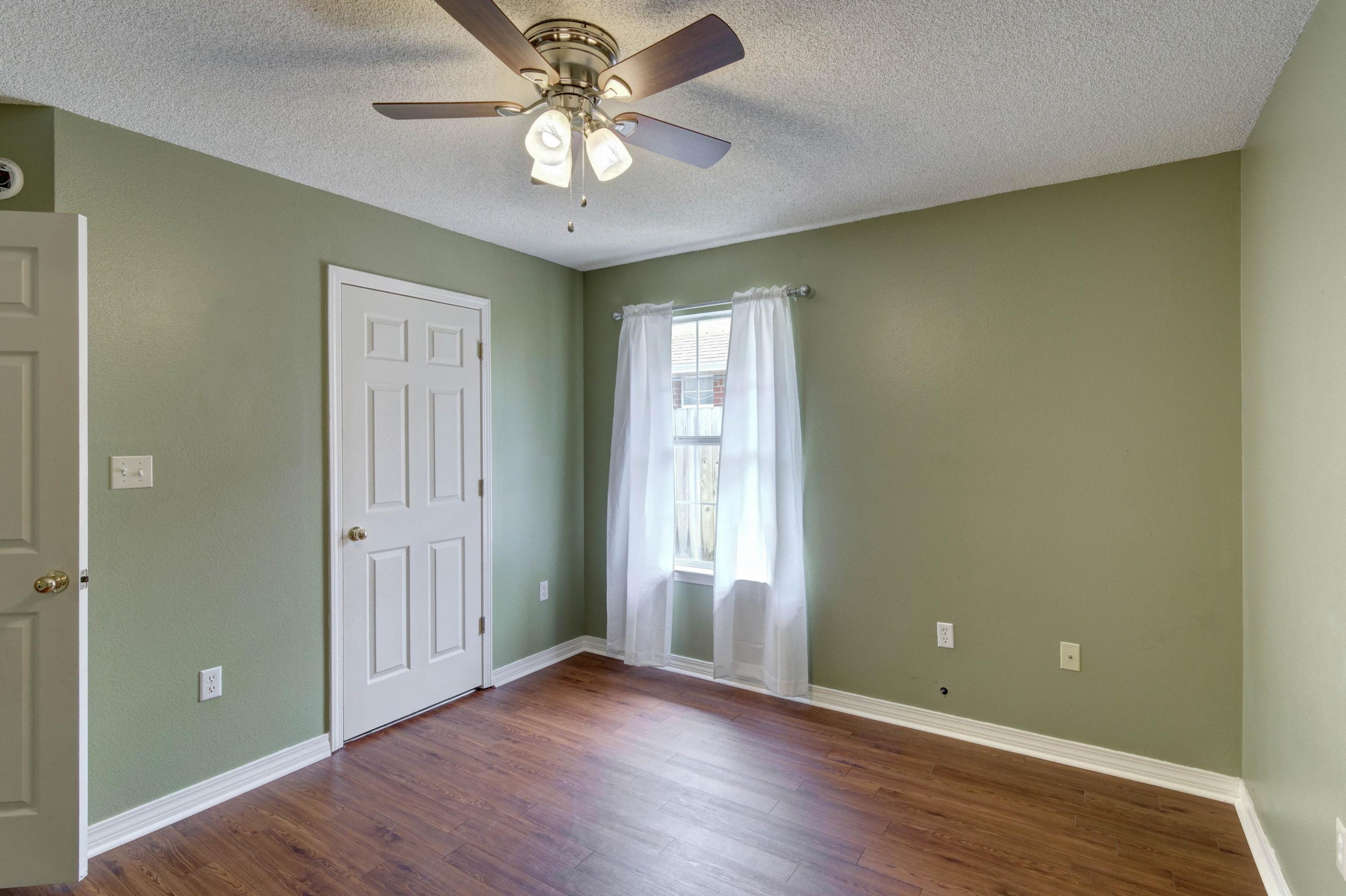 CREETWOODS - Residential