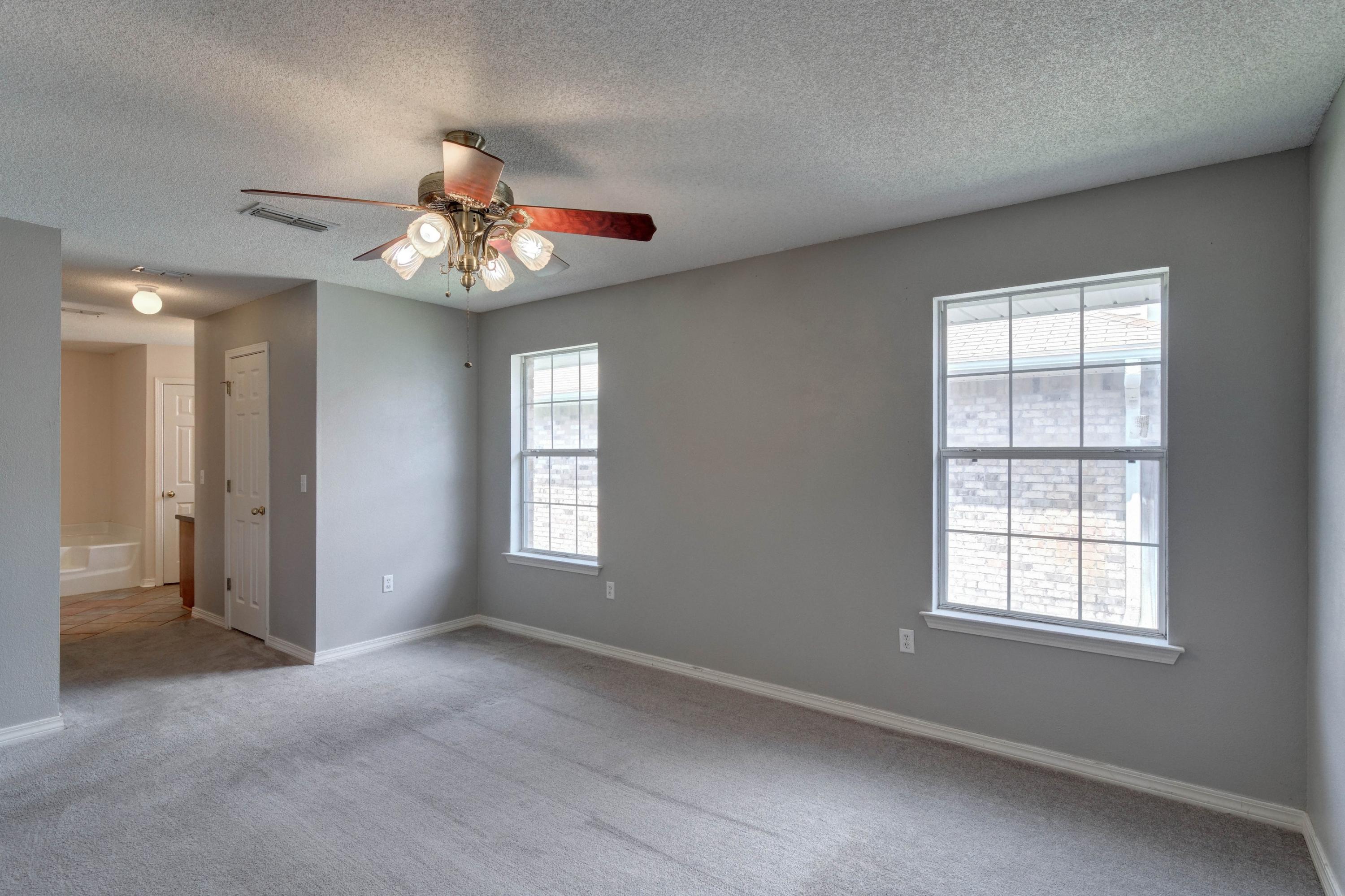 CREETWOODS - Residential