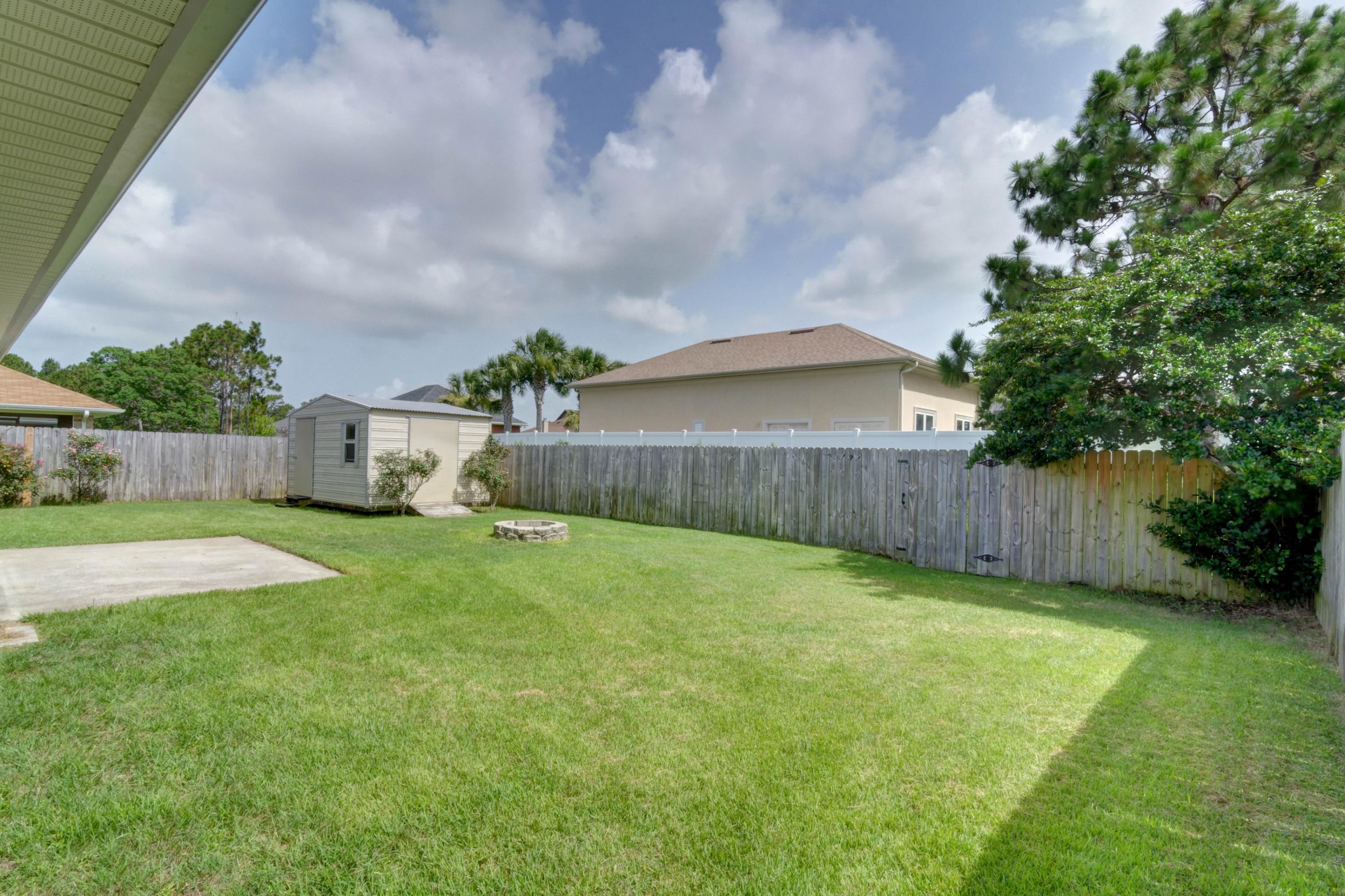 CREETWOODS - Residential