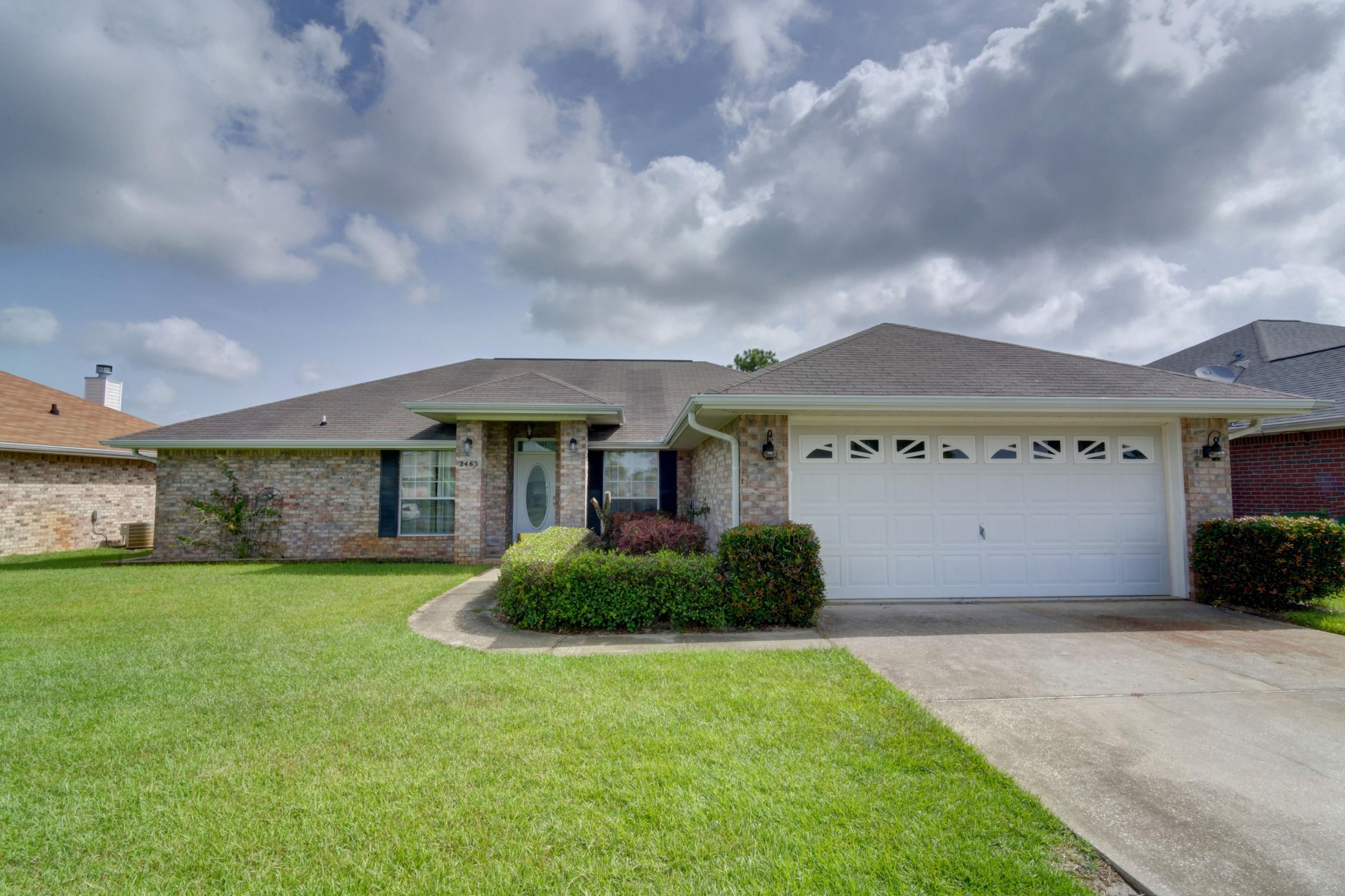 CREETWOODS - Residential