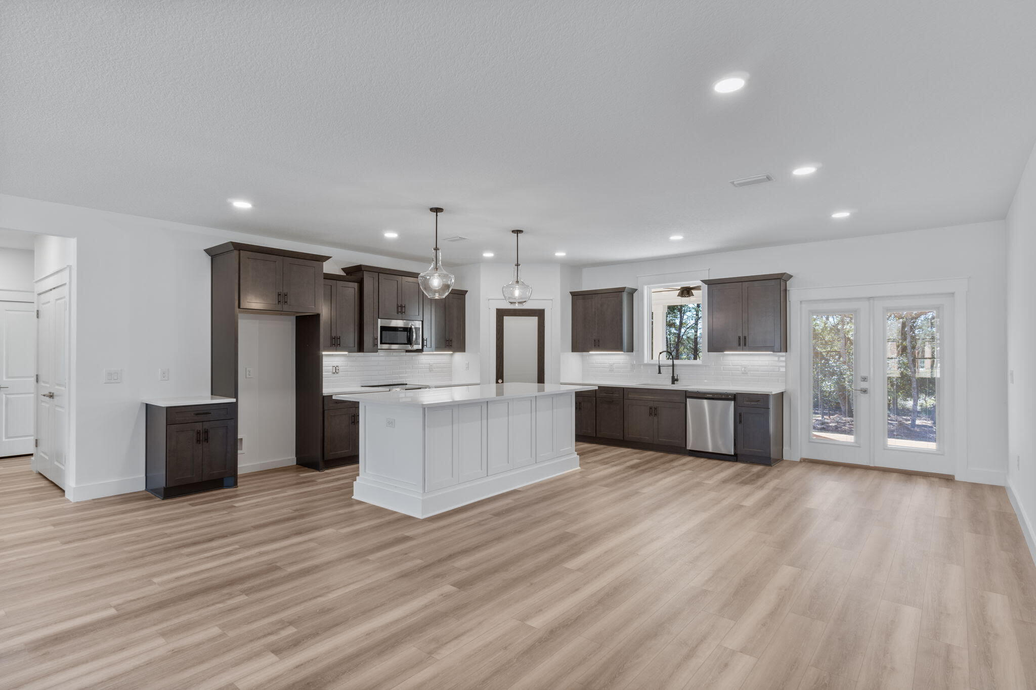 HOLLEY BY THE SEA - Residential