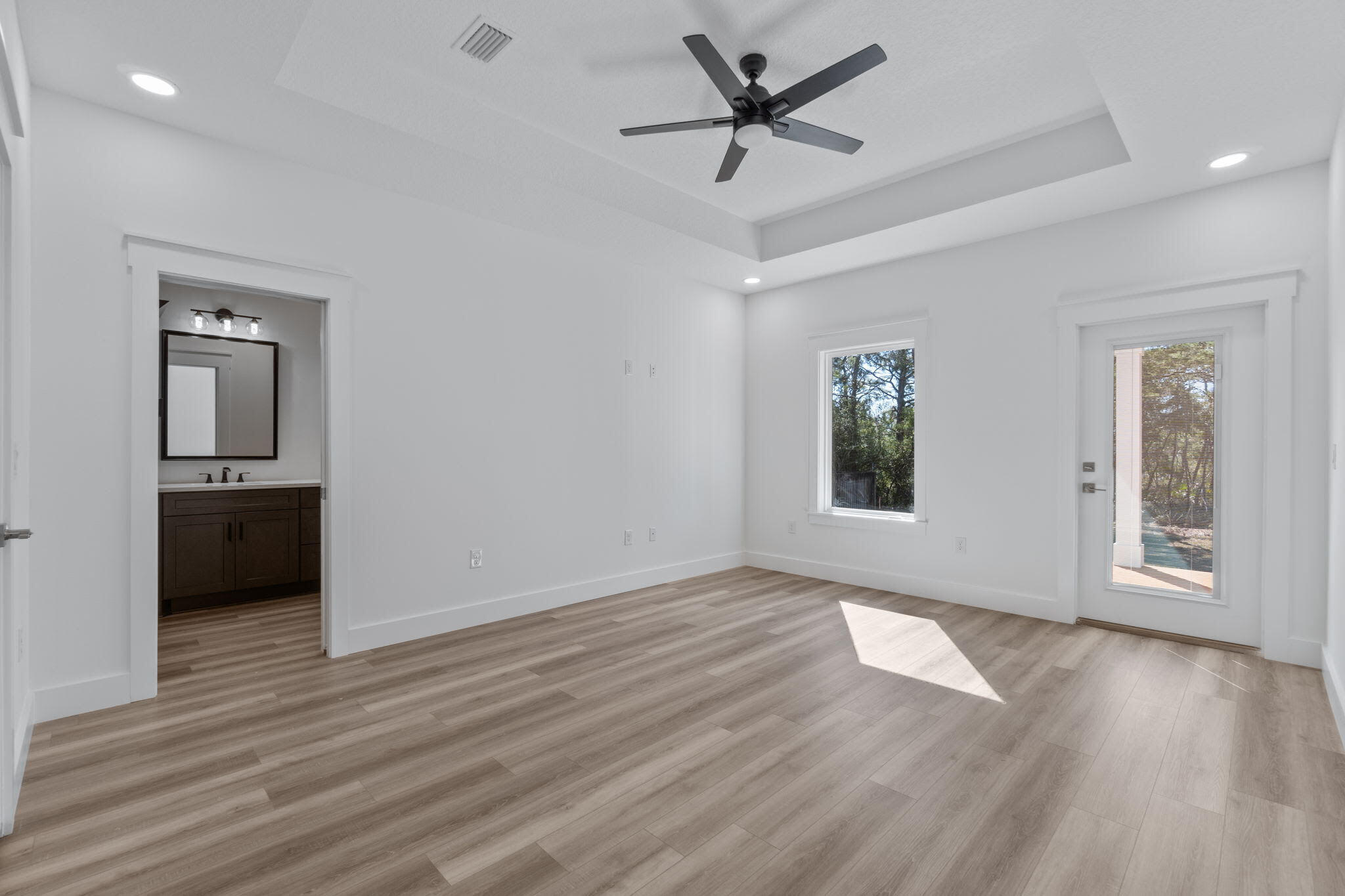 HOLLEY BY THE SEA - Residential