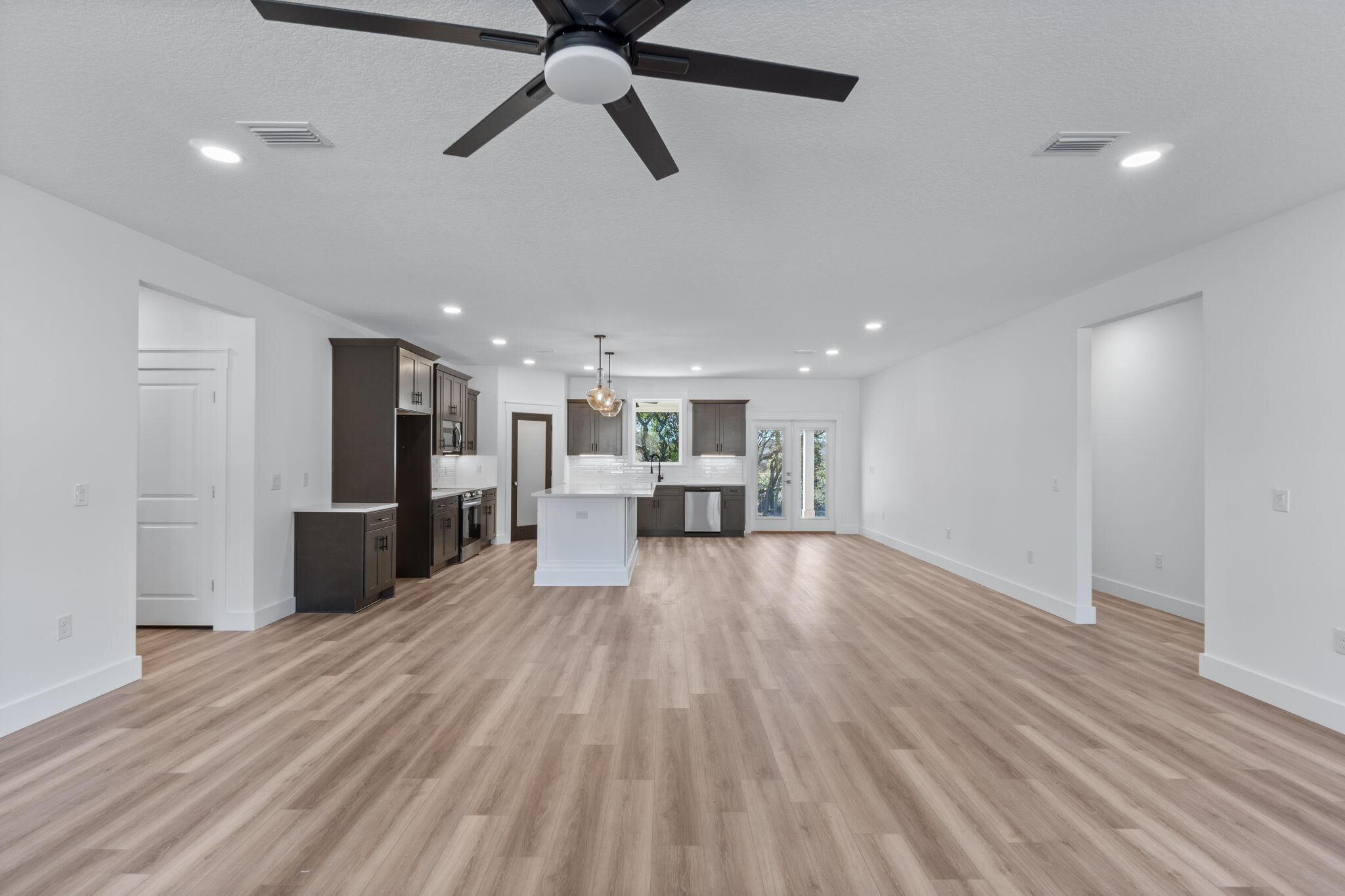 HOLLEY BY THE SEA - Residential
