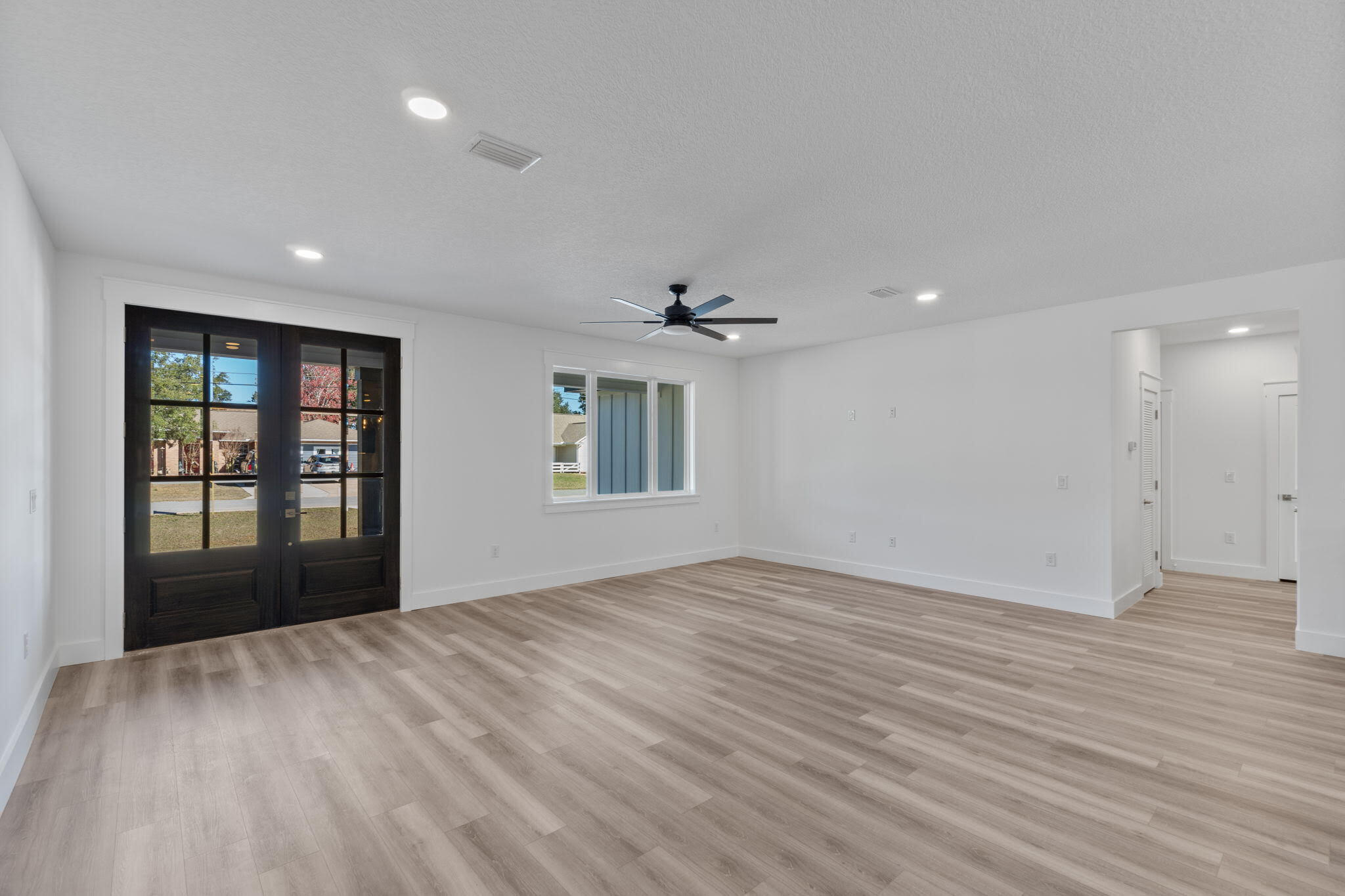 HOLLEY BY THE SEA - Residential