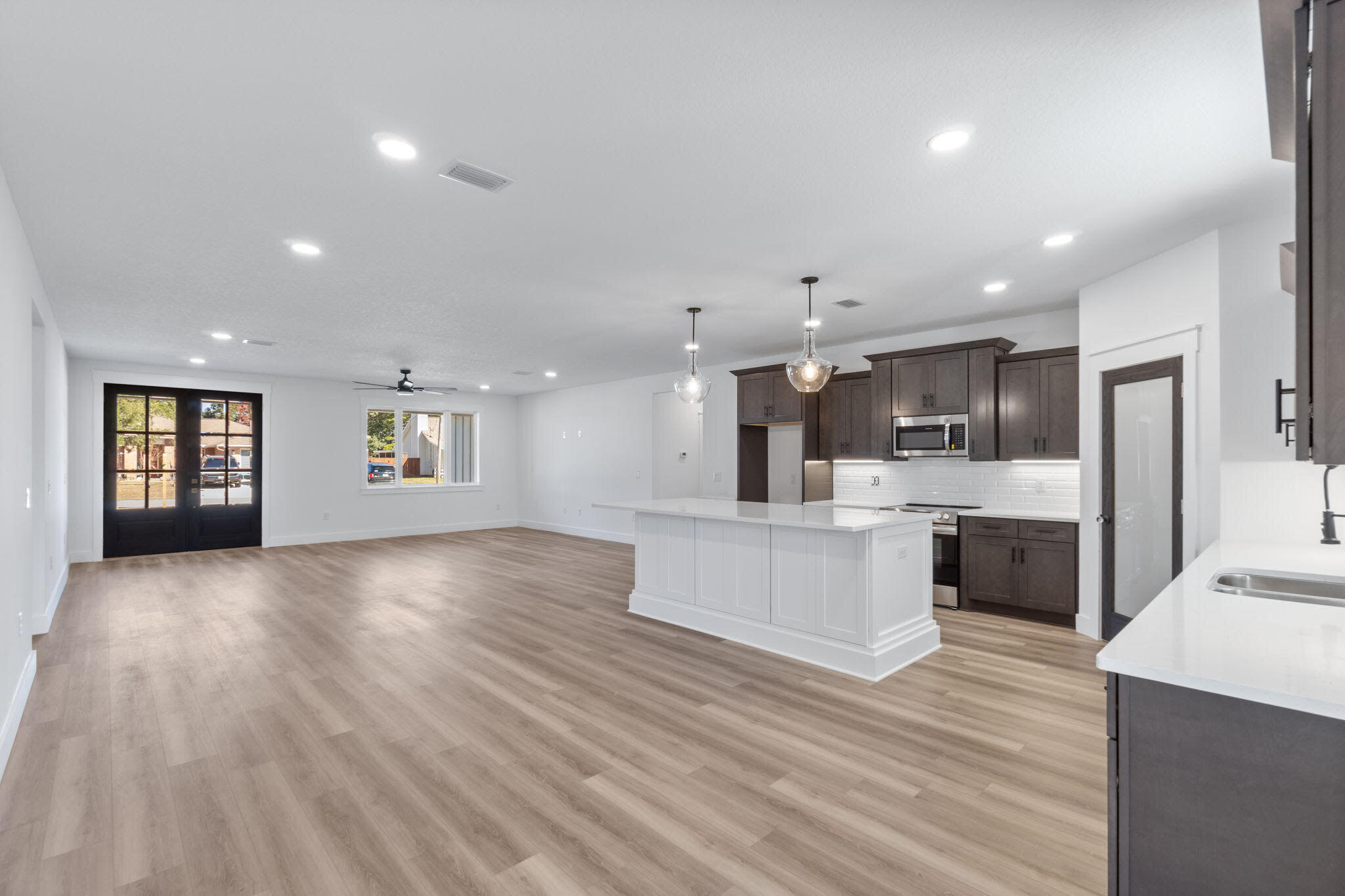 HOLLEY BY THE SEA - Residential