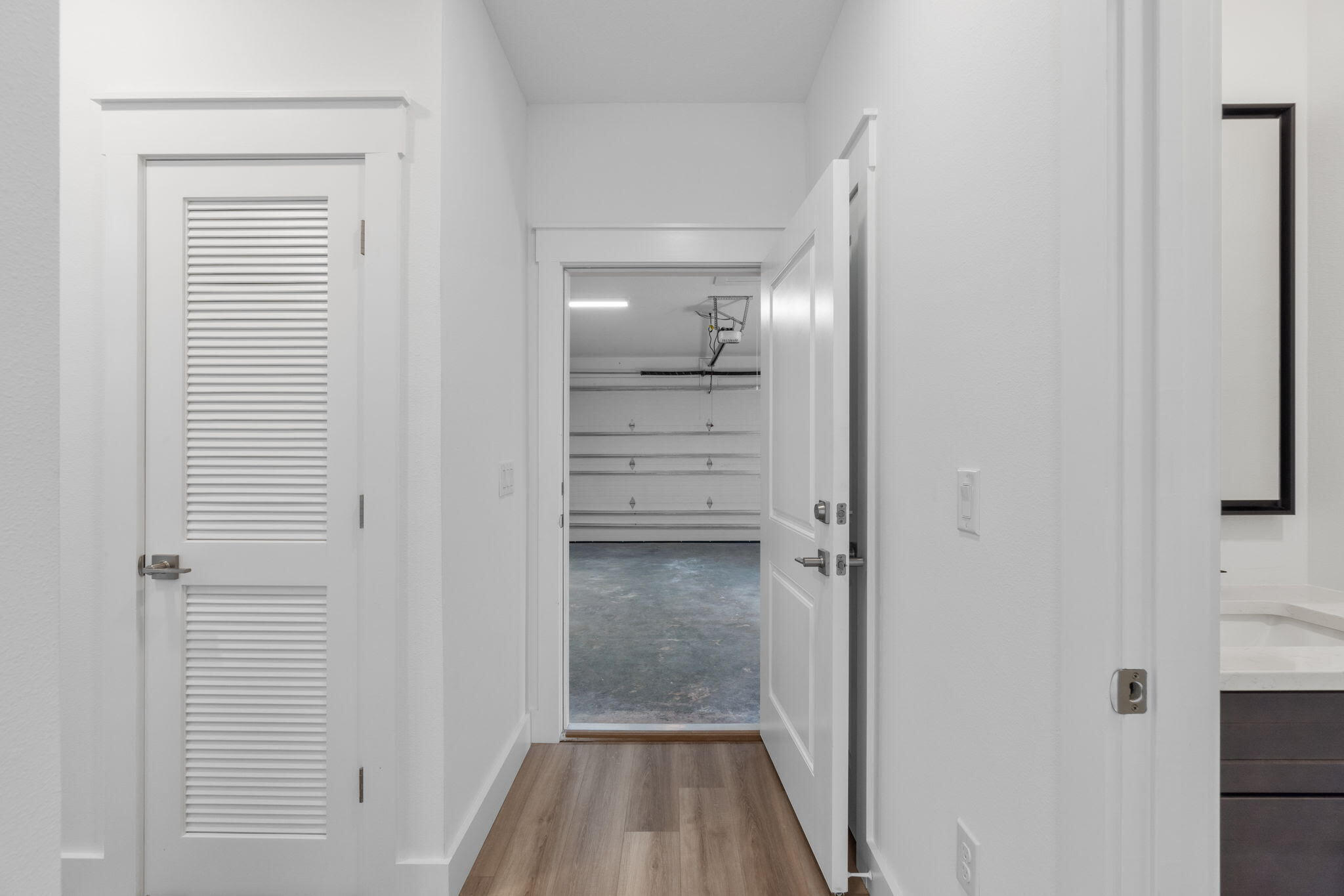HOLLEY BY THE SEA - Residential