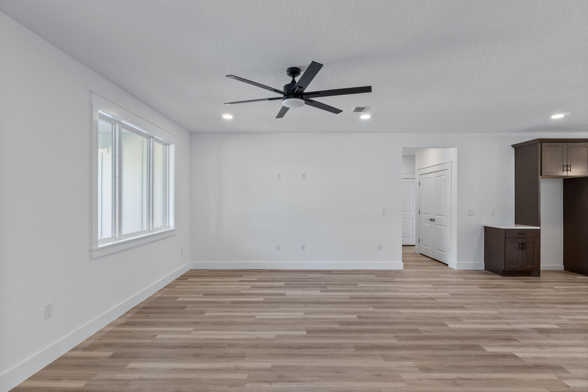HOLLEY BY THE SEA - Residential