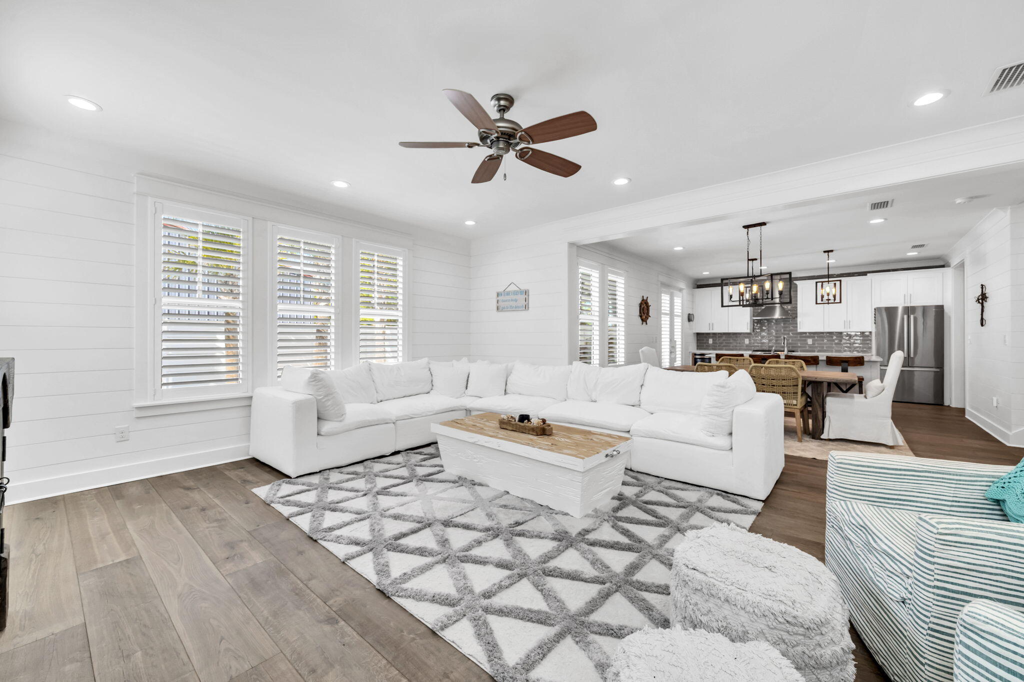 FRANGISTA BEACH 2ND ADDN - Residential