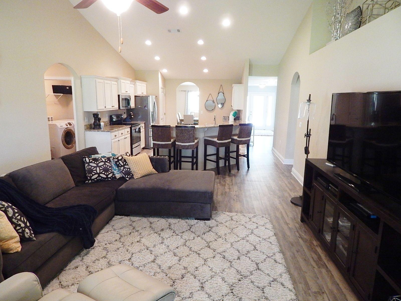 HOLLEY BY THE SEA - Residential