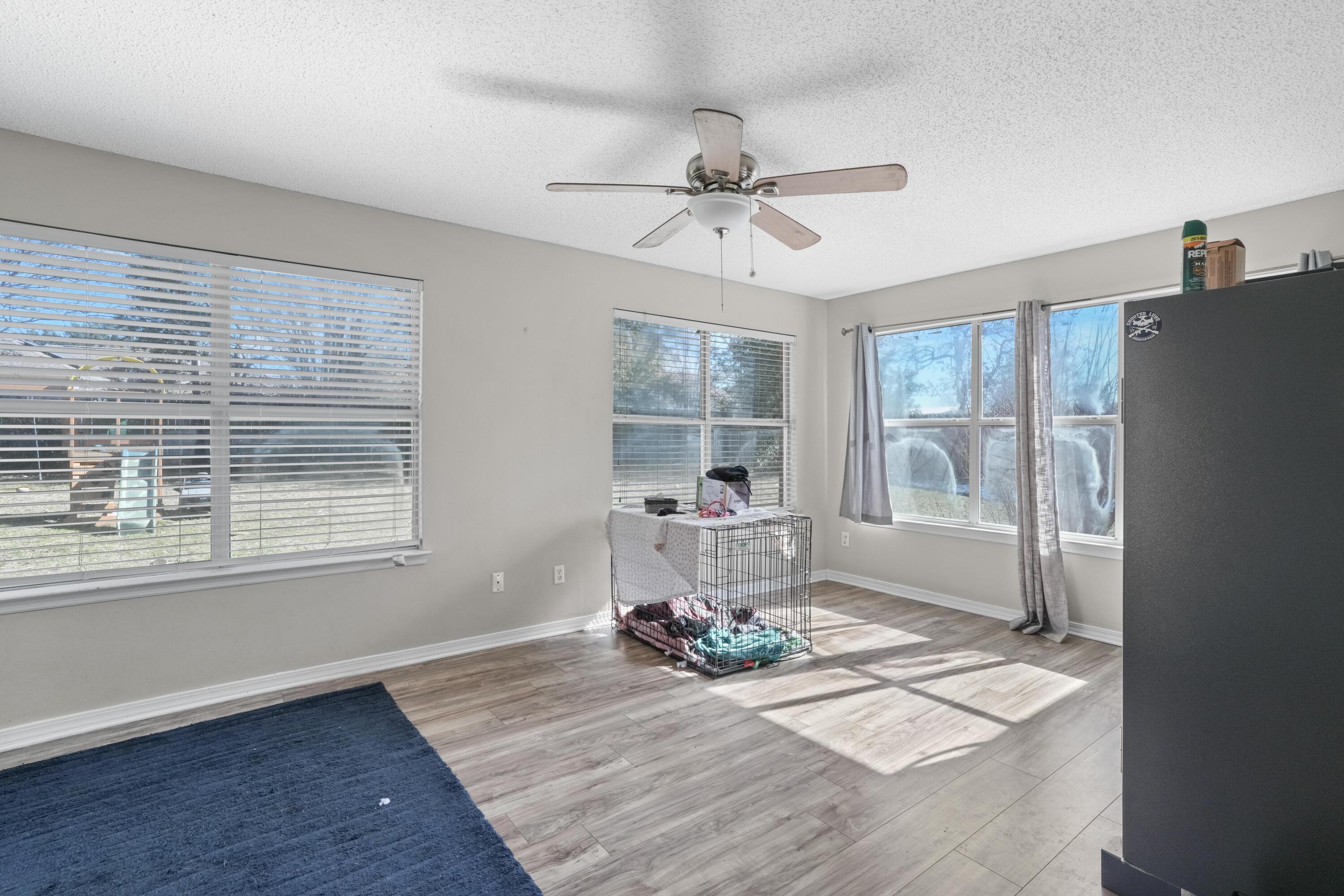 WESTVIEW ESTATES PHASE FIVE - Residential