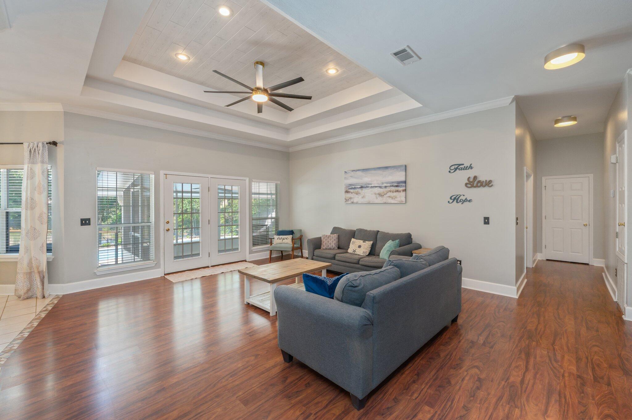 SHOAL LANDING EAST - Residential