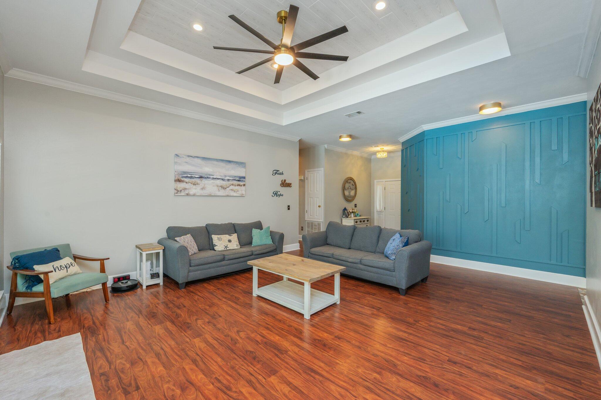 SHOAL LANDING EAST - Residential