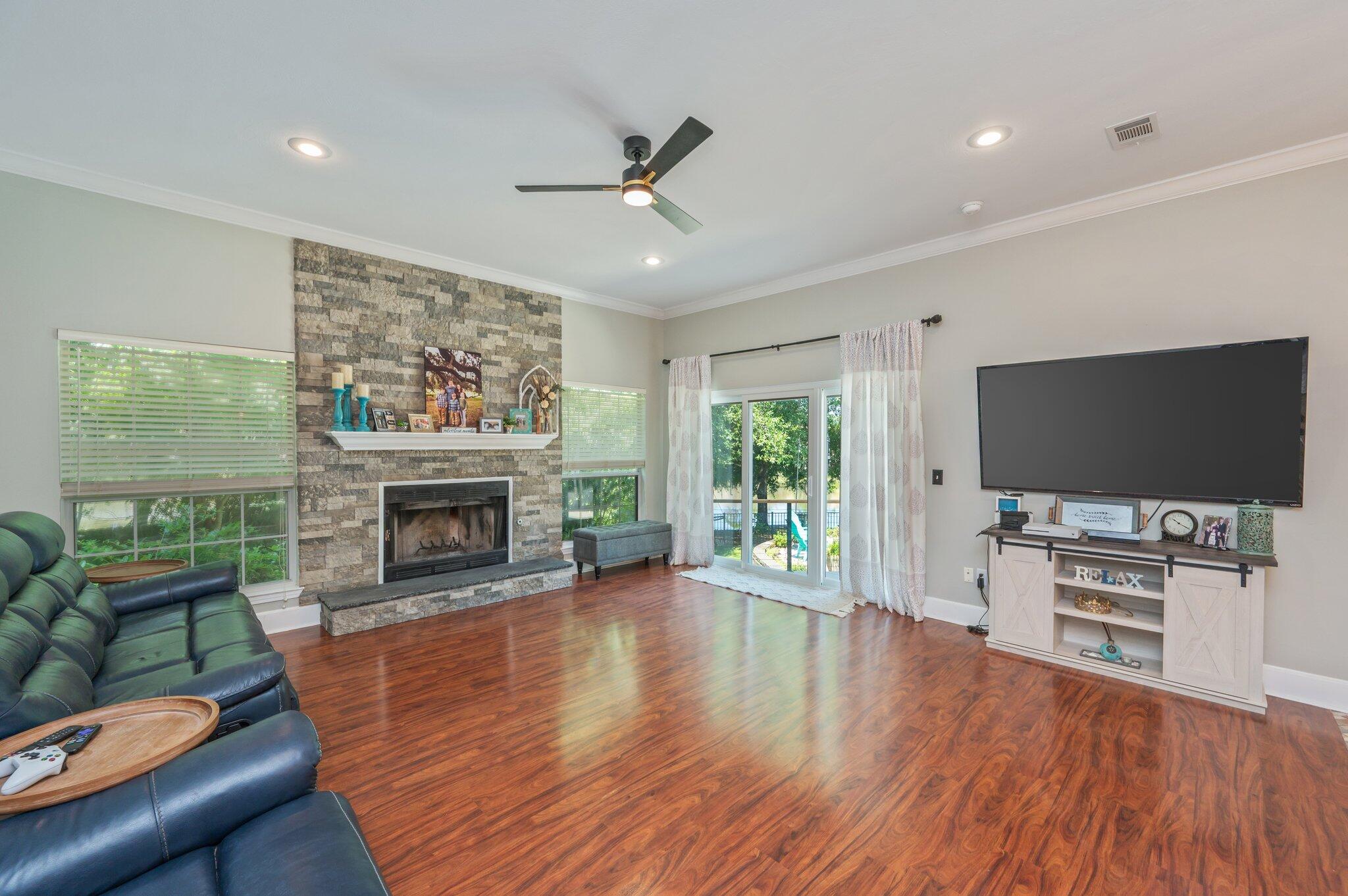 SHOAL LANDING EAST - Residential