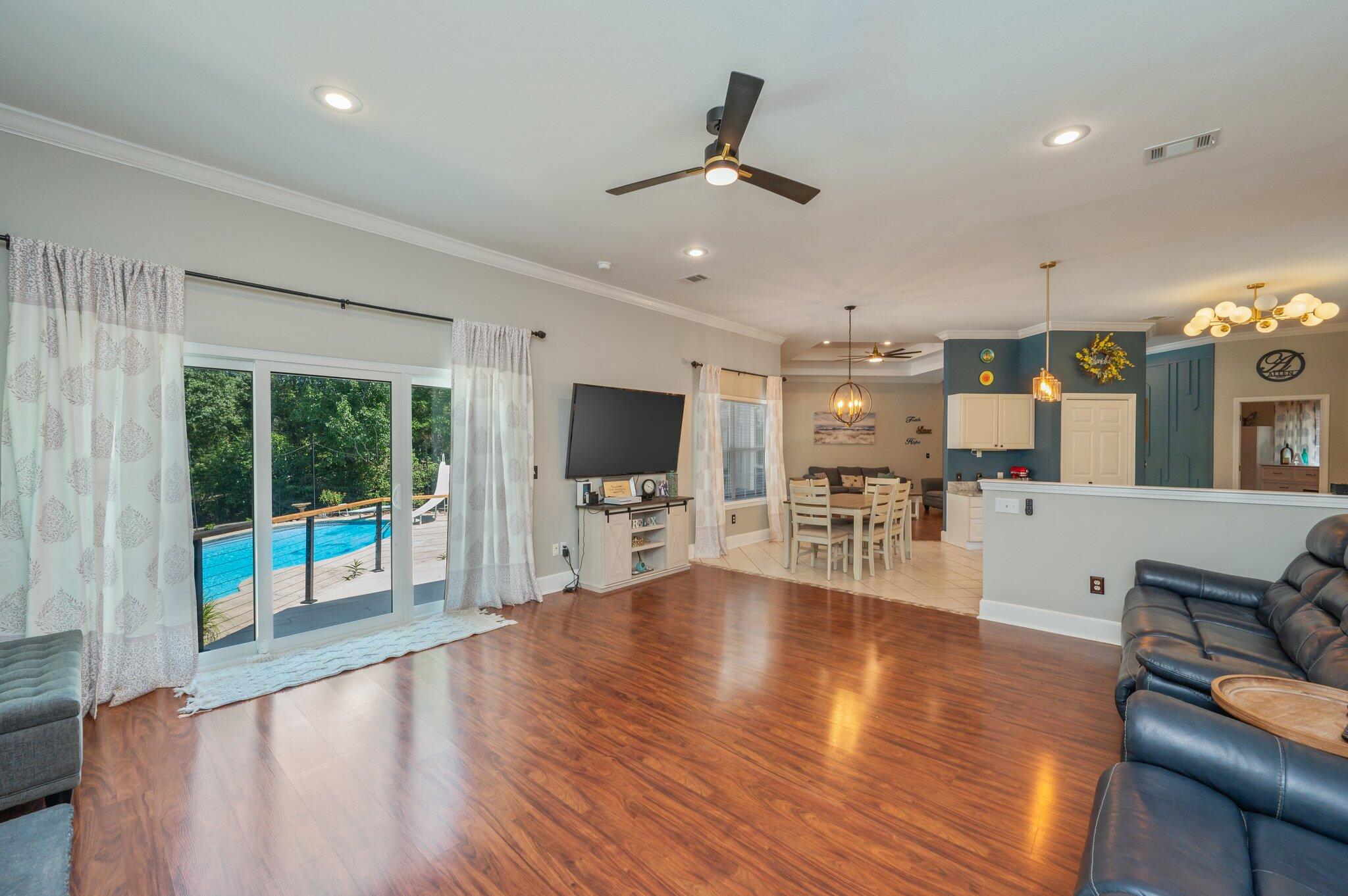 SHOAL LANDING EAST - Residential