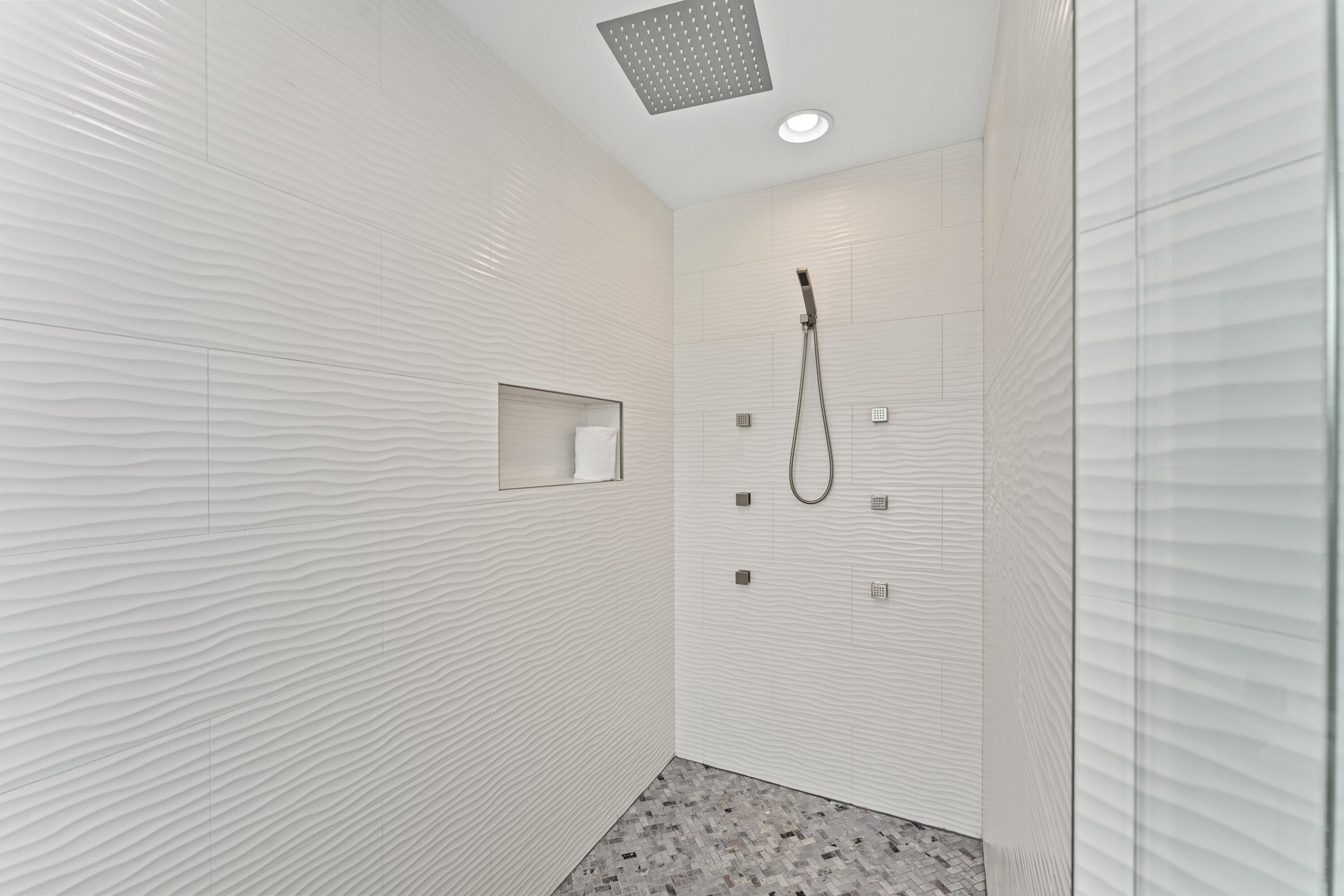 SEA CLIFFS T/H PH 1 - Residential