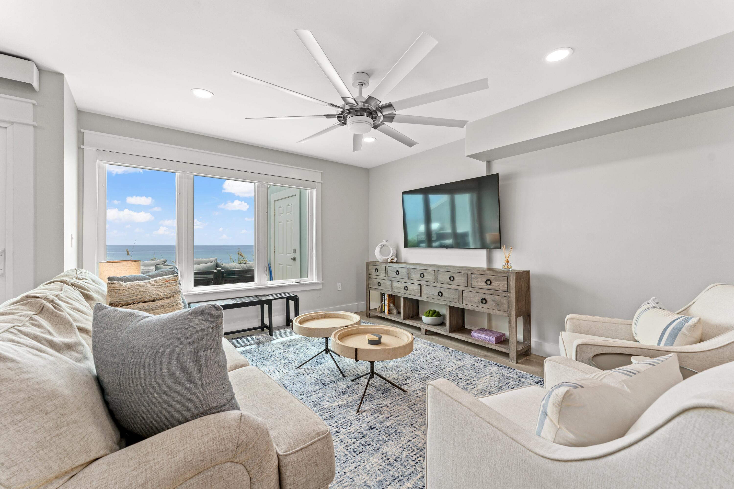 SEA CLIFFS T/H PH 1 - Residential