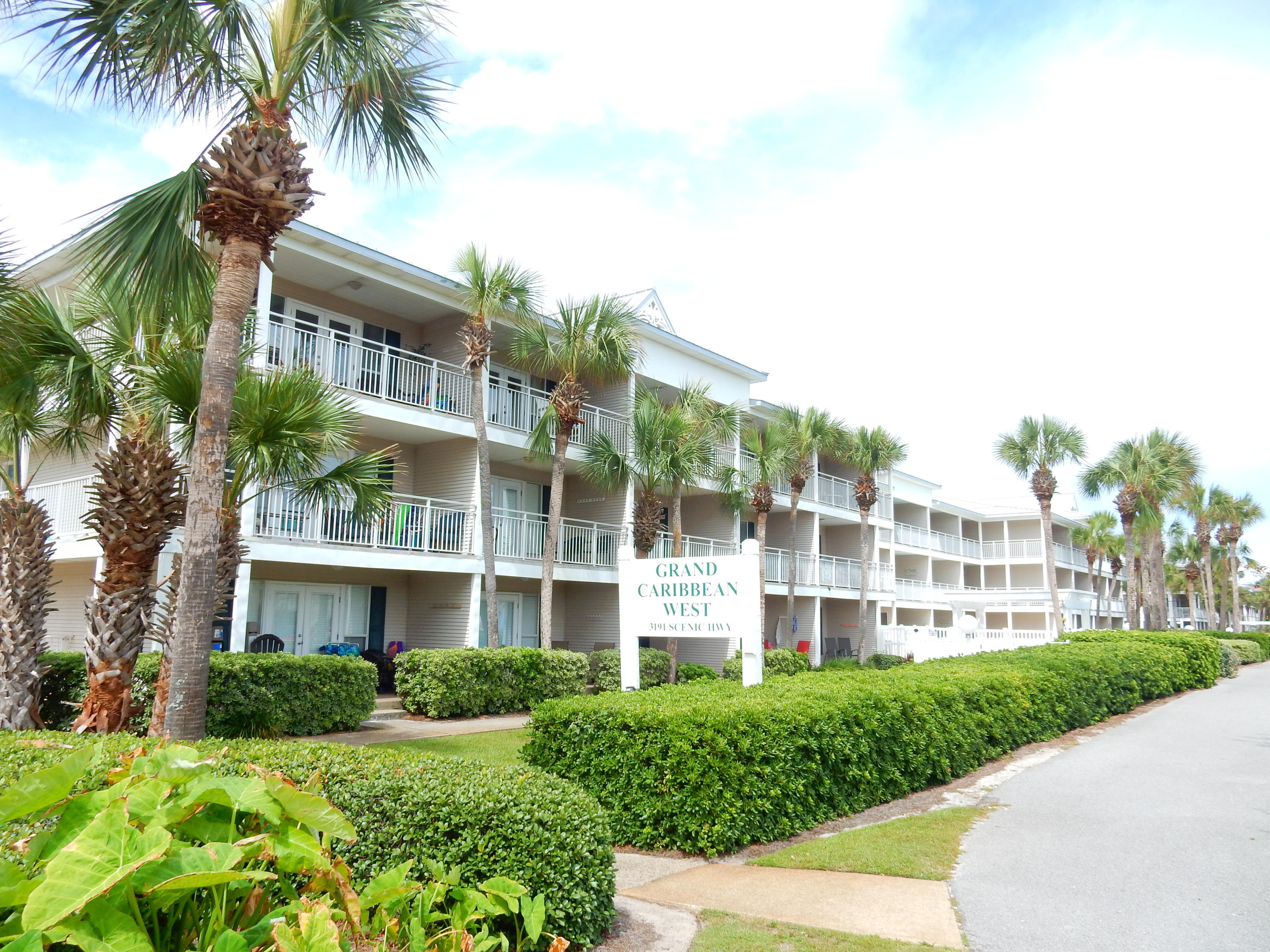 AMAZING VRBO RENTAL! FROM 1/1/2020 THRU 8/15/2020 GROSS RENTAL INCOME WAS $23,190. 2019 GROSS RENTAL INCOME $36,000, 2018 GROSS RENTAL INCOME WAS $39,200!! UPDATES include new cabinets kitchen and bath, stainless steel appliances, recessed lights, new fixtures, subway tile backsplash & bar, patio balcony tiled, granite counter tops, custom flooring, new furniture & mattresses, plantation shutters, HVAC replaced, and new hot water heater.