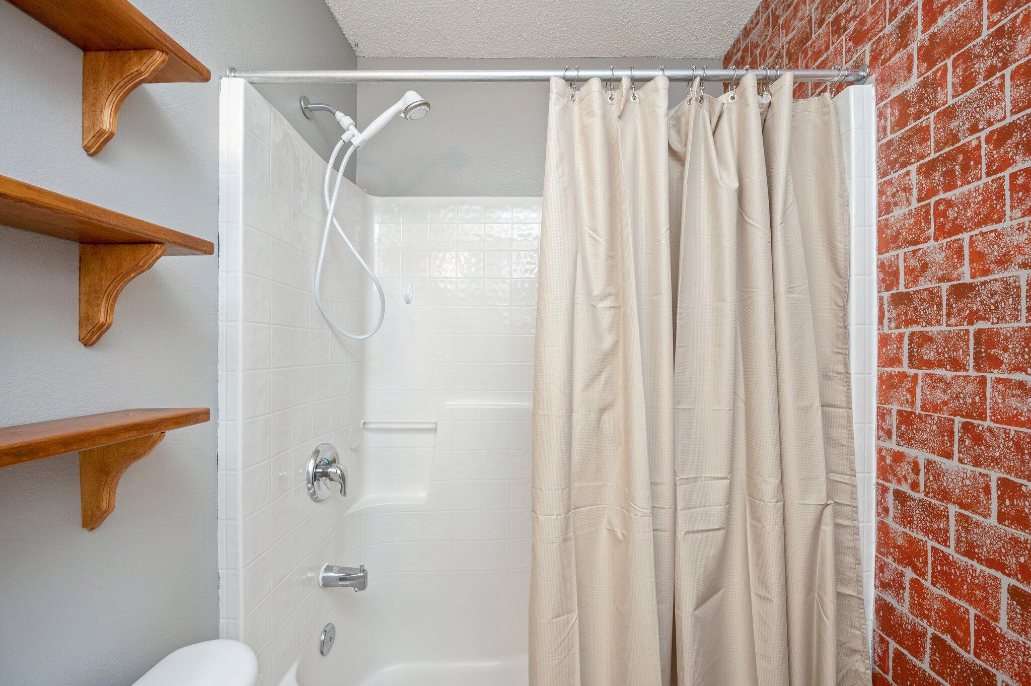 RIDGE CREST PH I - Residential