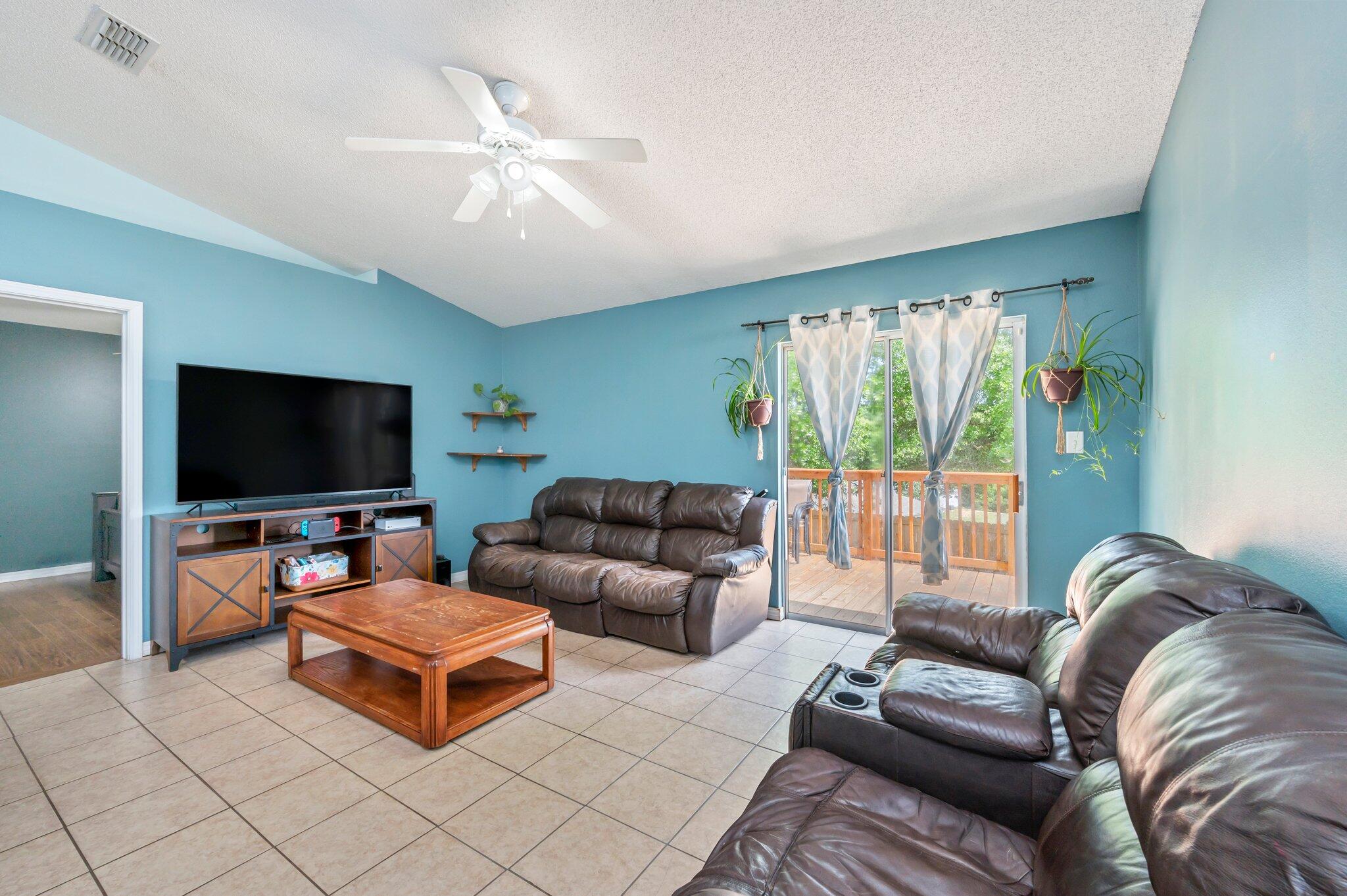 RIDGE CREST PH I - Residential