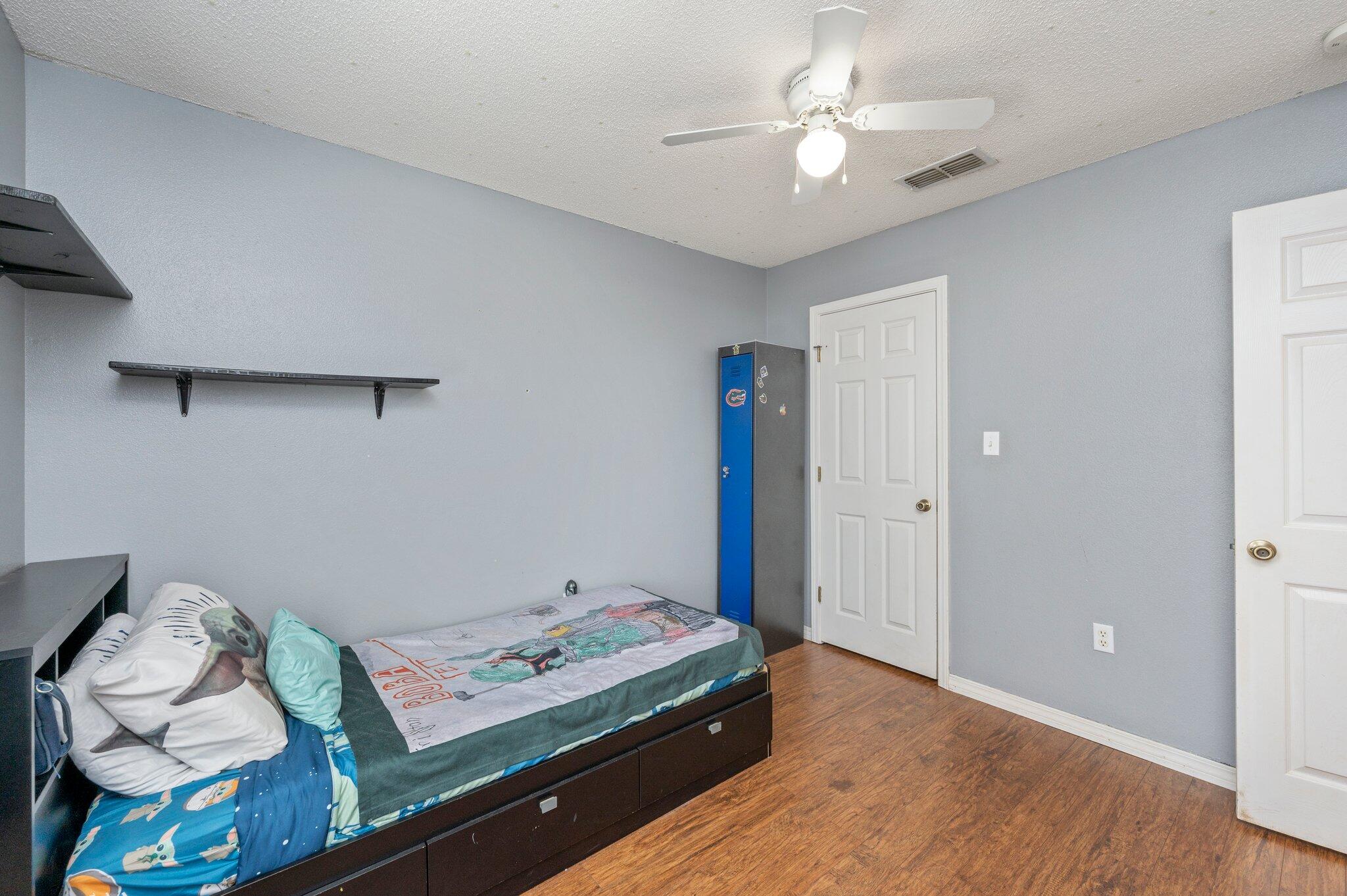 RIDGE CREST PH I - Residential