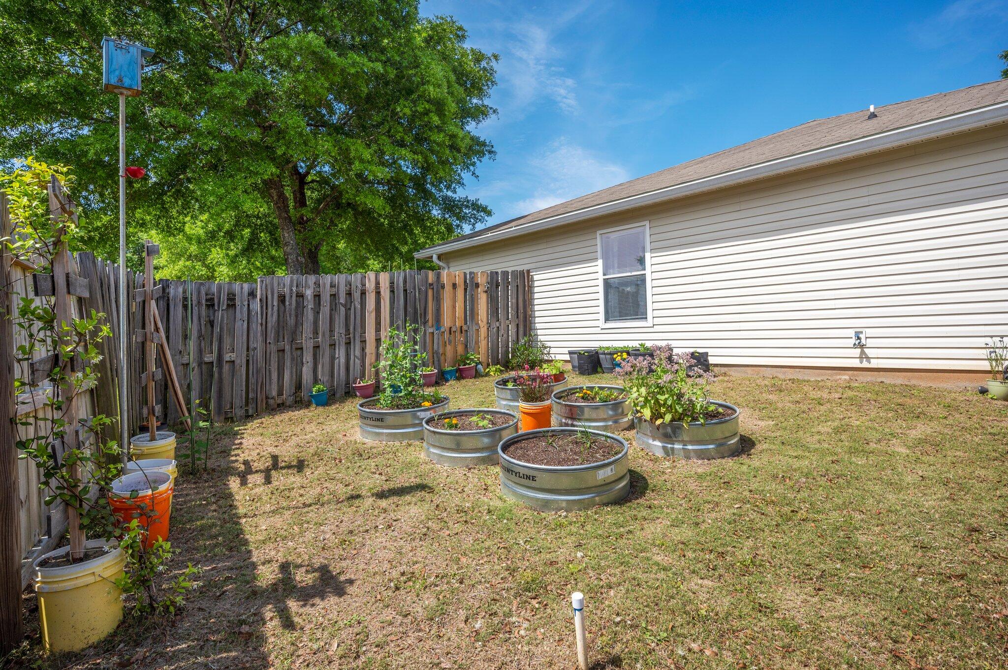 RIDGE CREST PH I - Residential