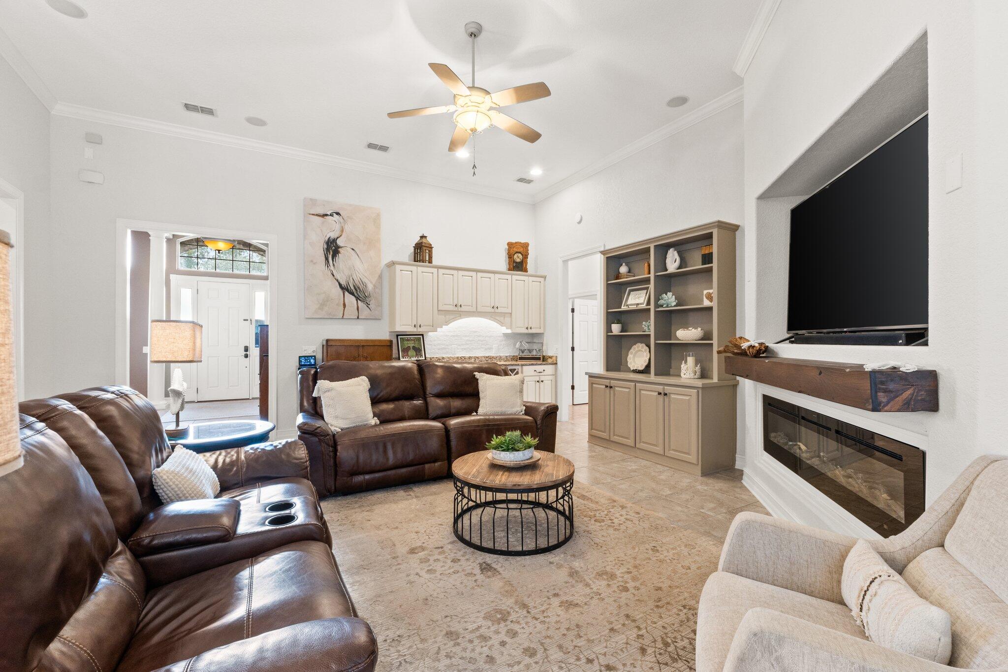 HAMMOCK BAY - Residential