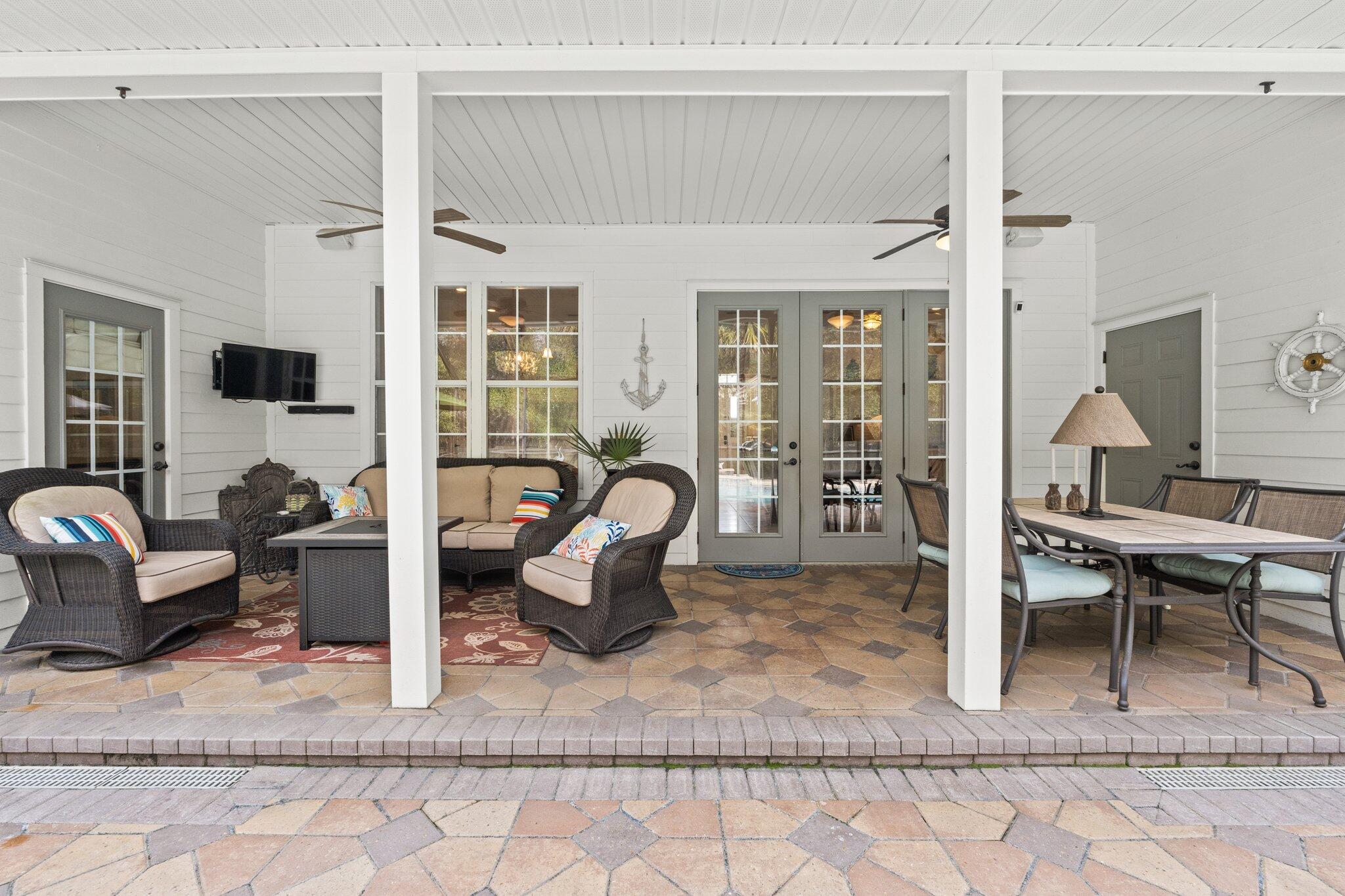 HAMMOCK BAY - Residential