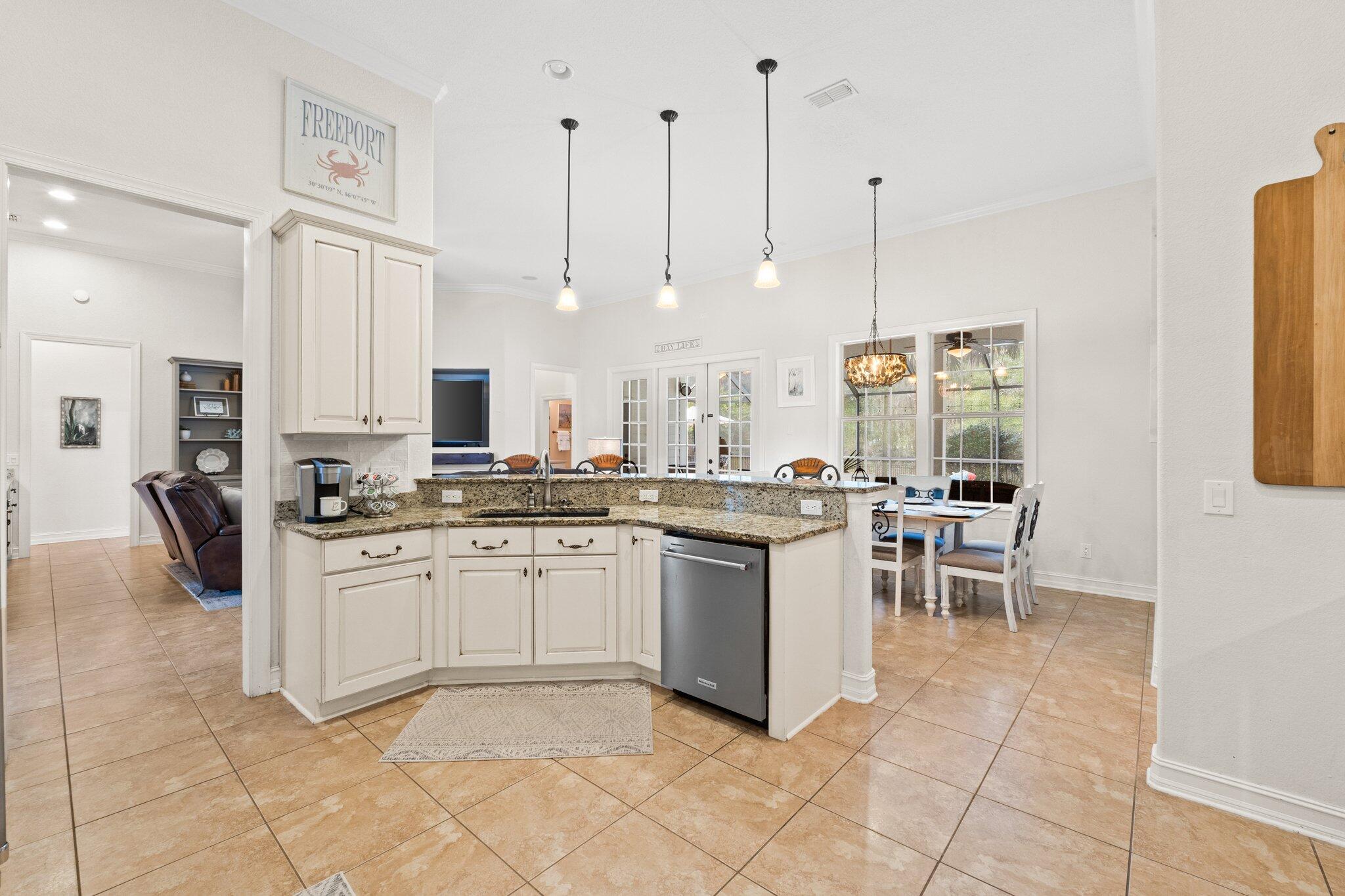 HAMMOCK BAY - Residential