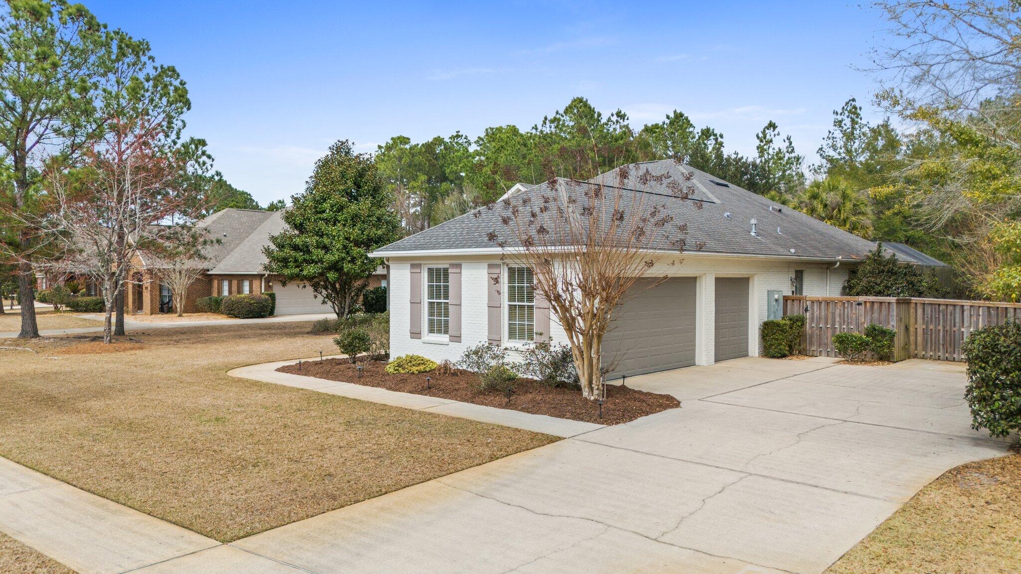 HAMMOCK BAY - Residential