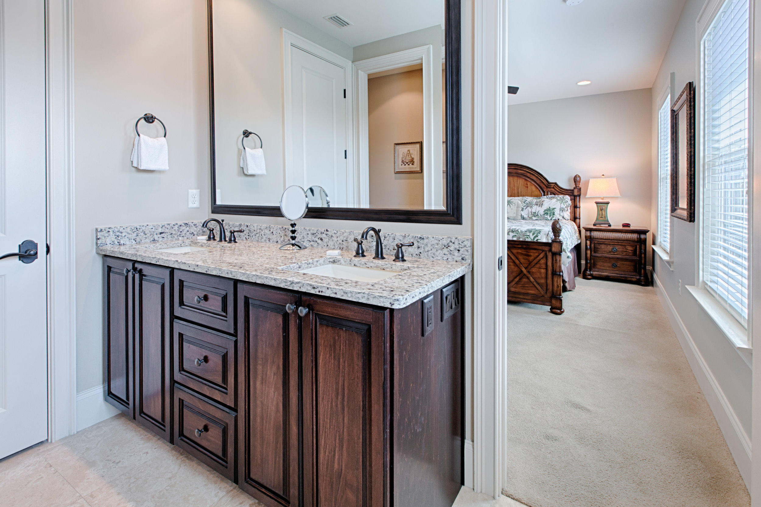 VILLA LAGO - Residential