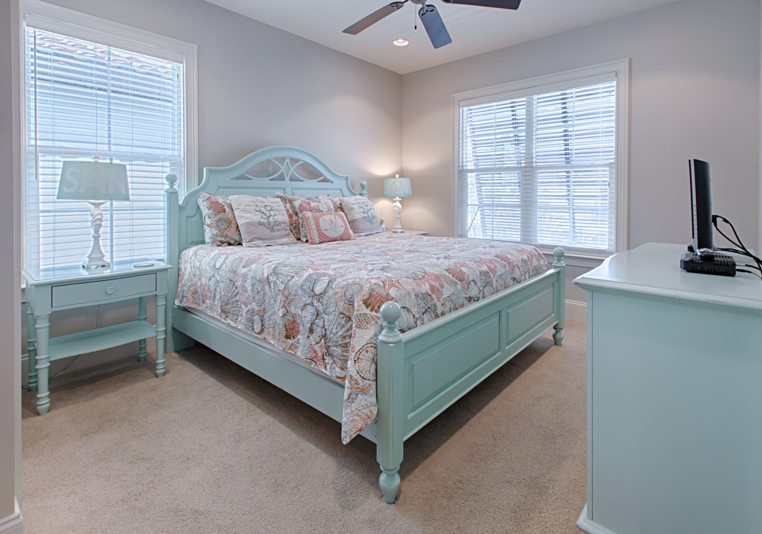 VILLA LAGO - Residential