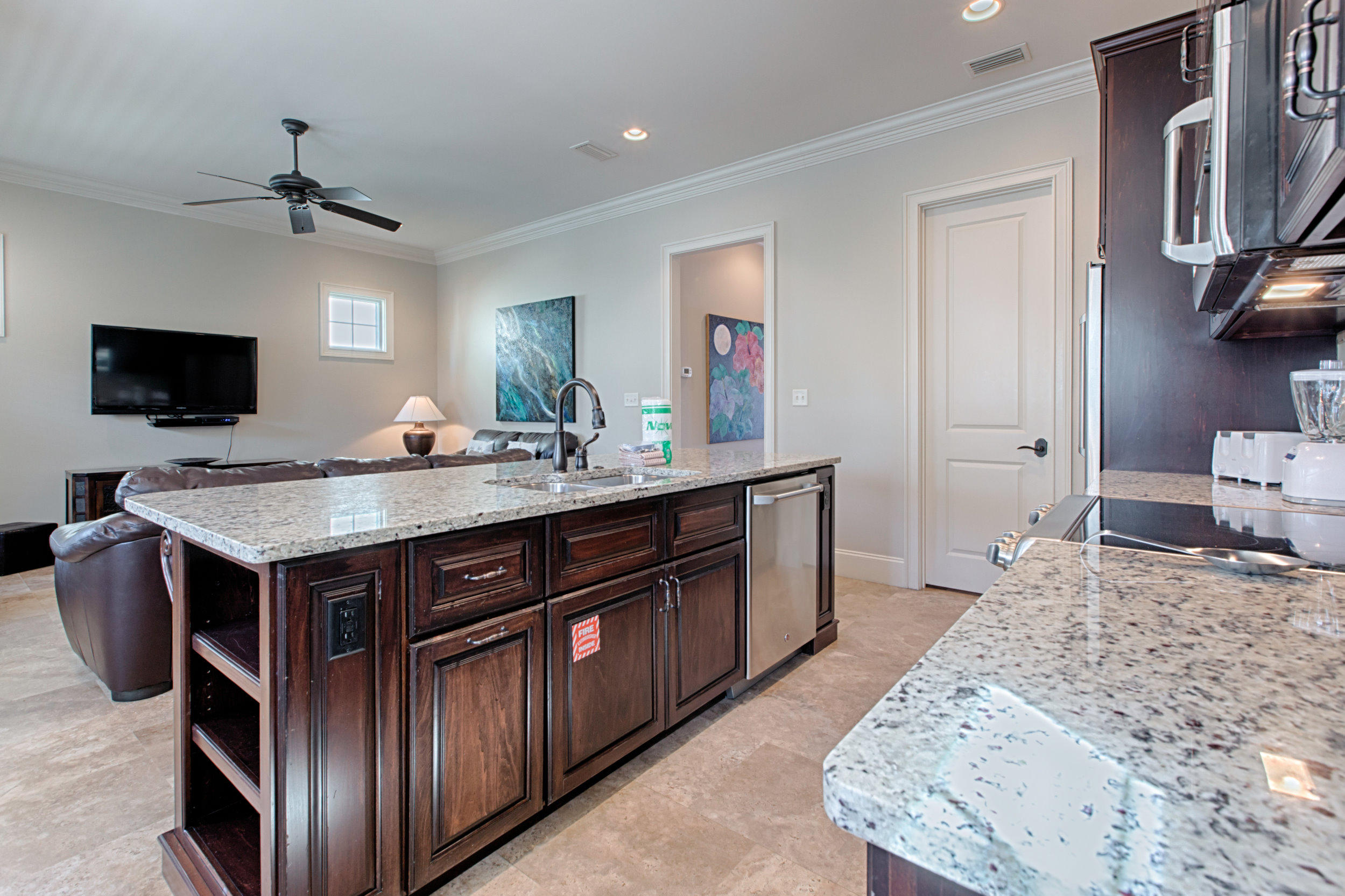 VILLA LAGO - Residential