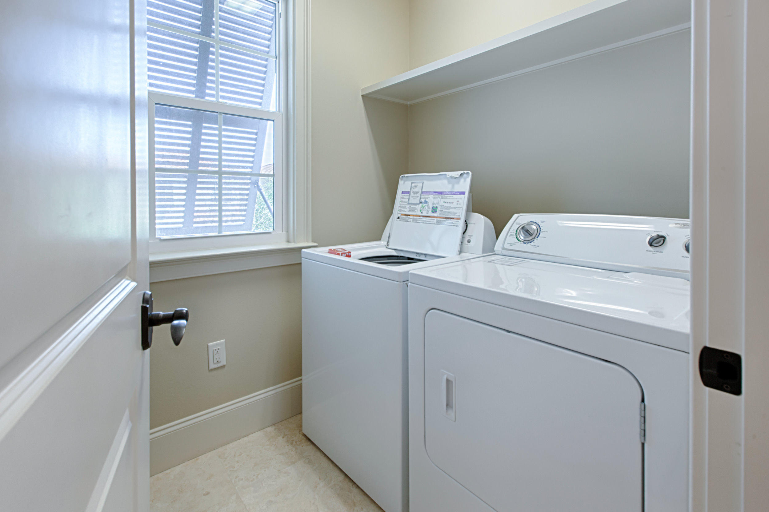 VILLA LAGO - Residential