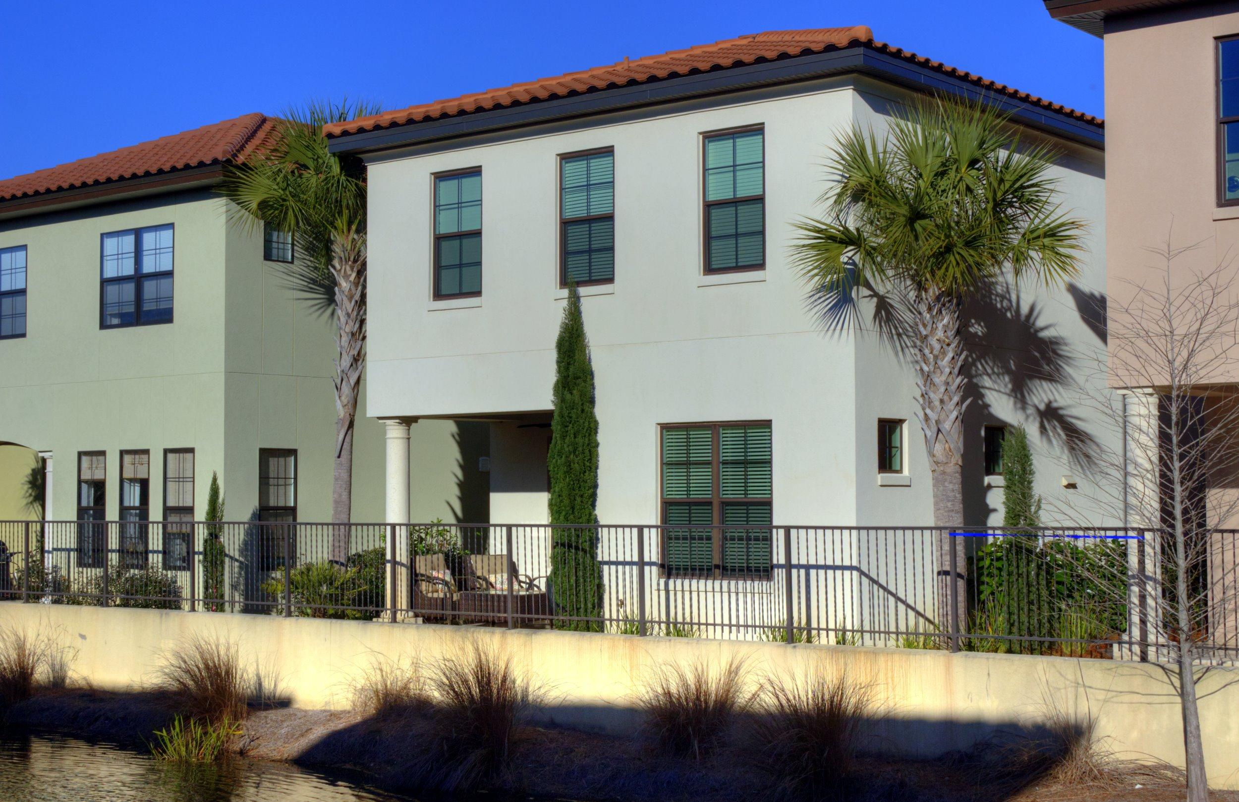 VILLA LAGO - Residential